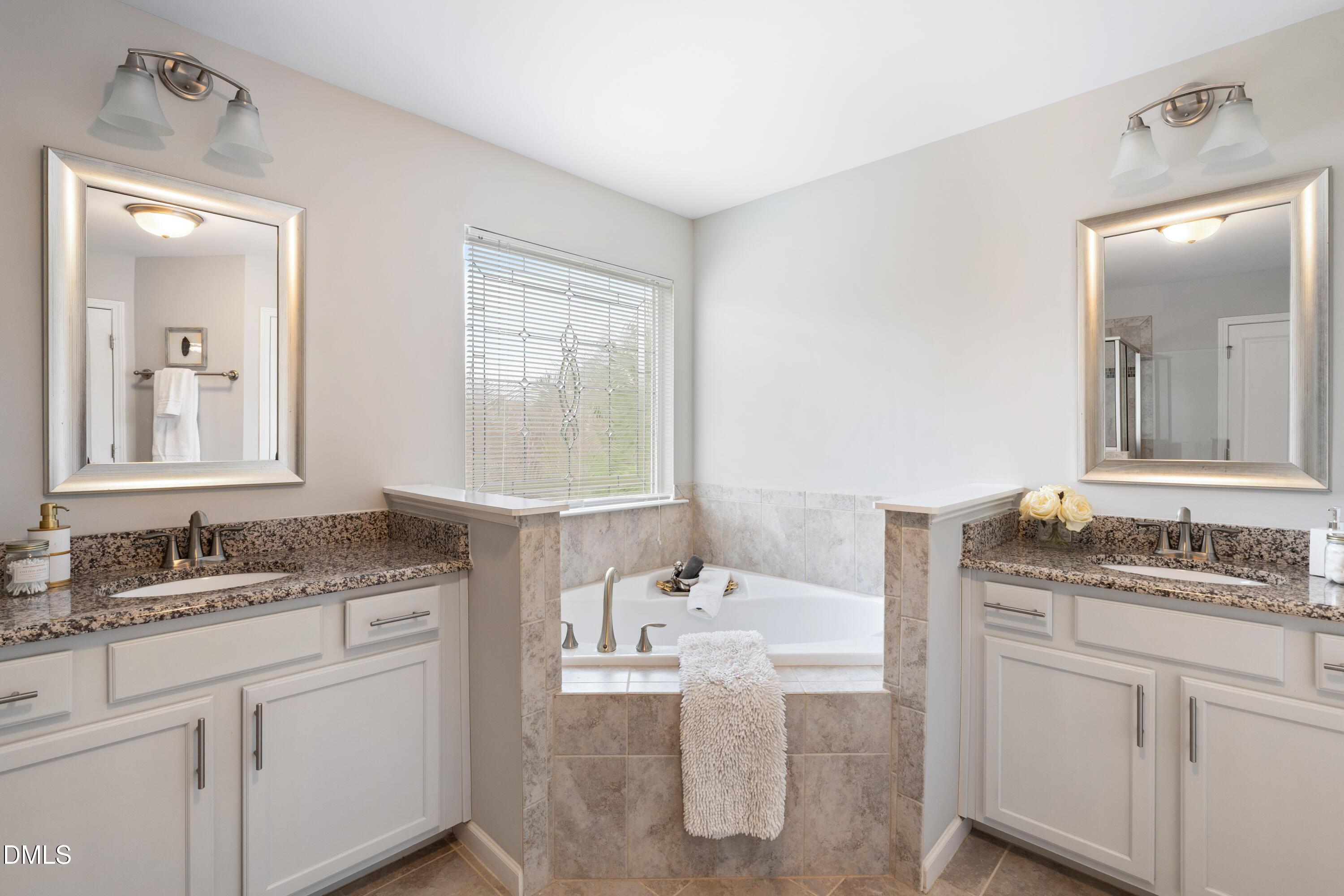 3428 Lily Orchard Way Property Photo 14