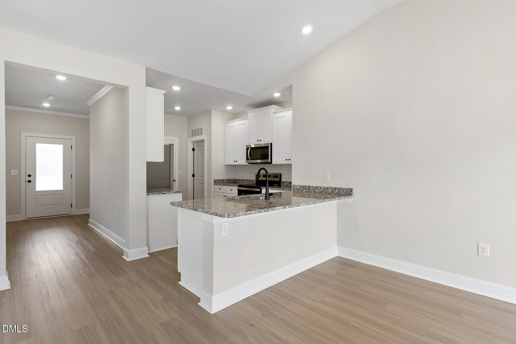 533 Chedworth Drive Property Photo 4