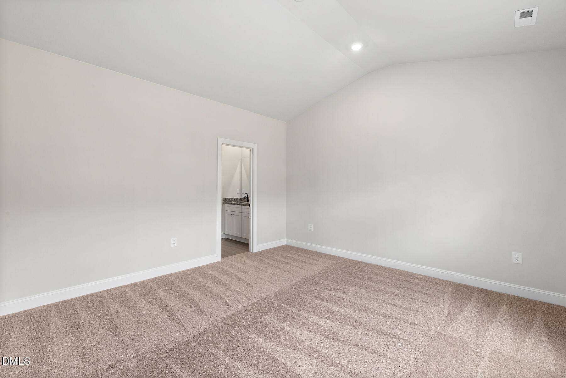 533 Chedworth Drive Property Photo 14