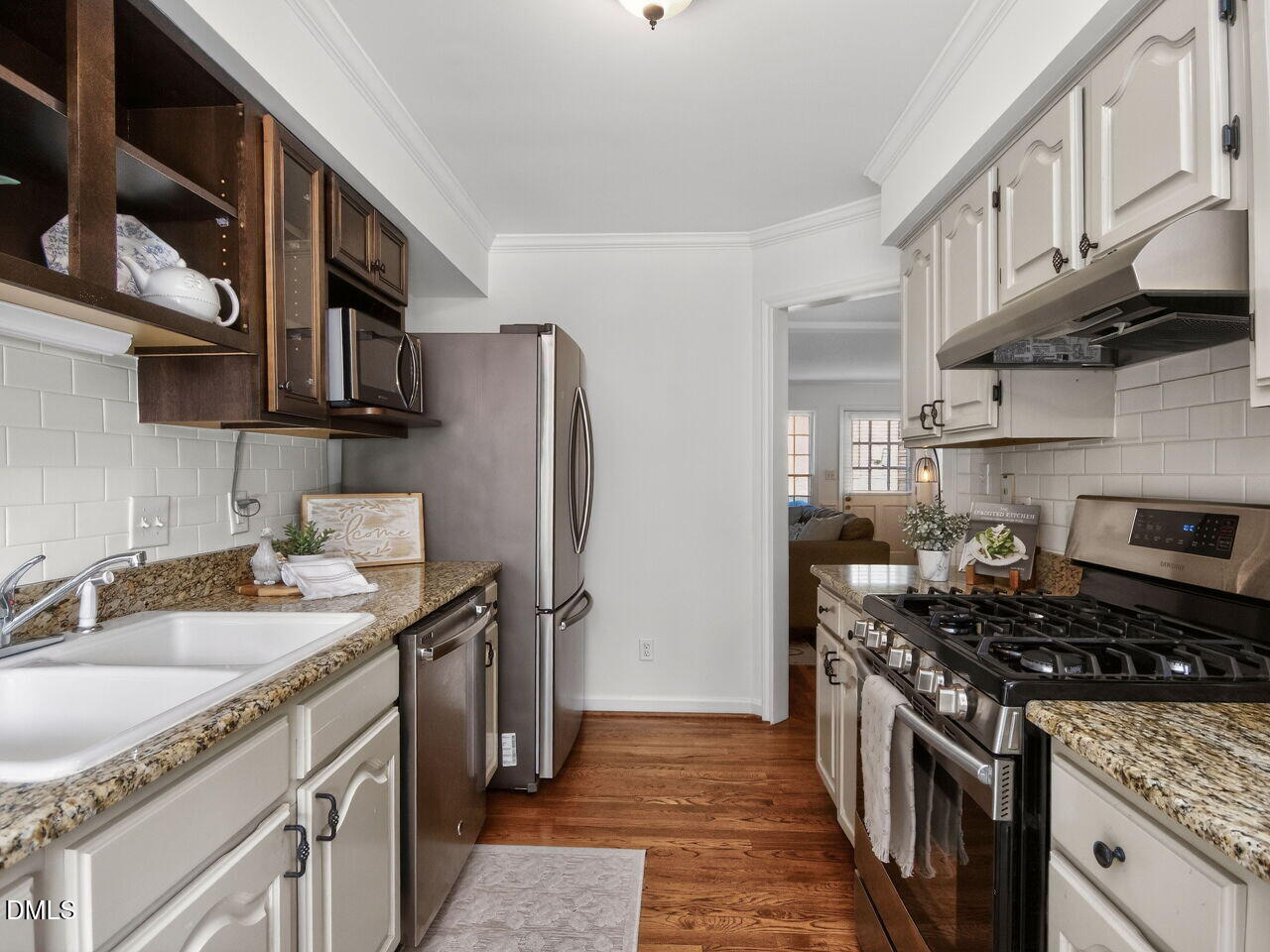 6703 Queen Annes Drive Property Photo 4