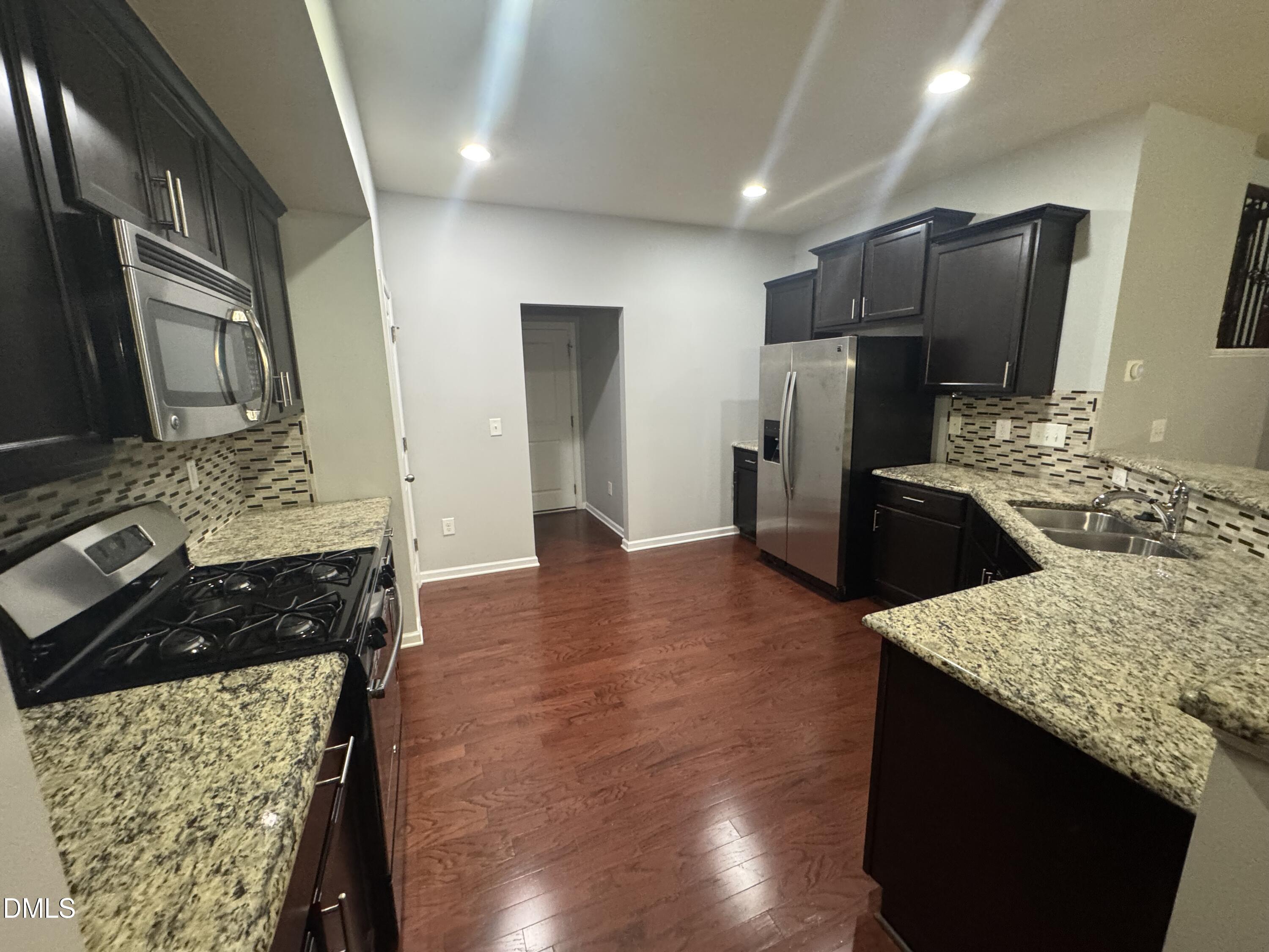 1052 Spacious Skies Lane Property Photo 10