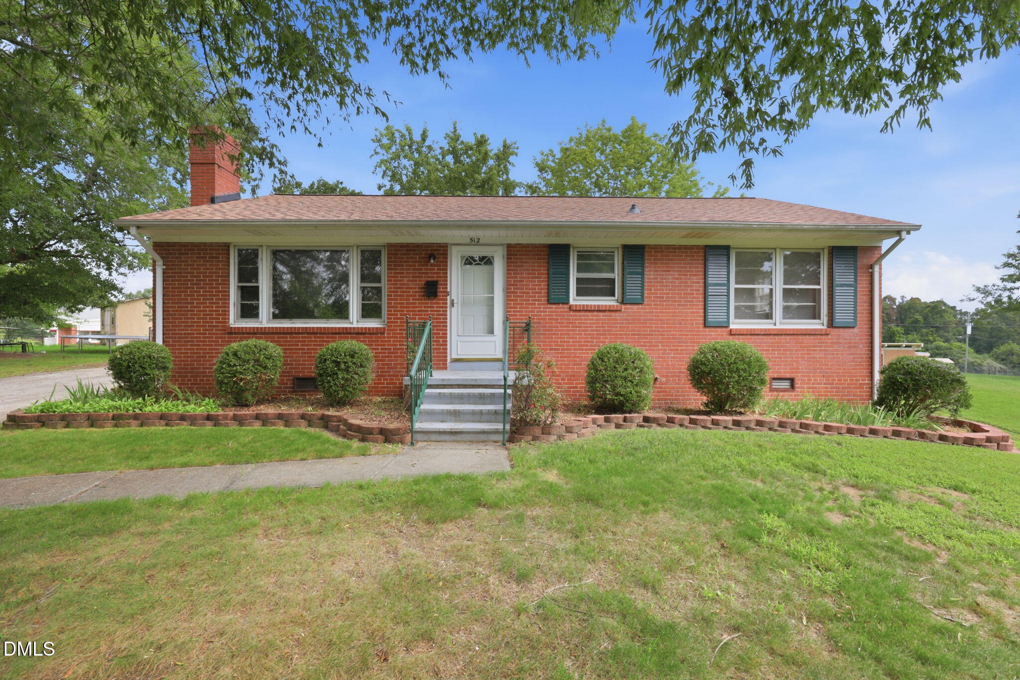 512 Hale Court Property Photo 1