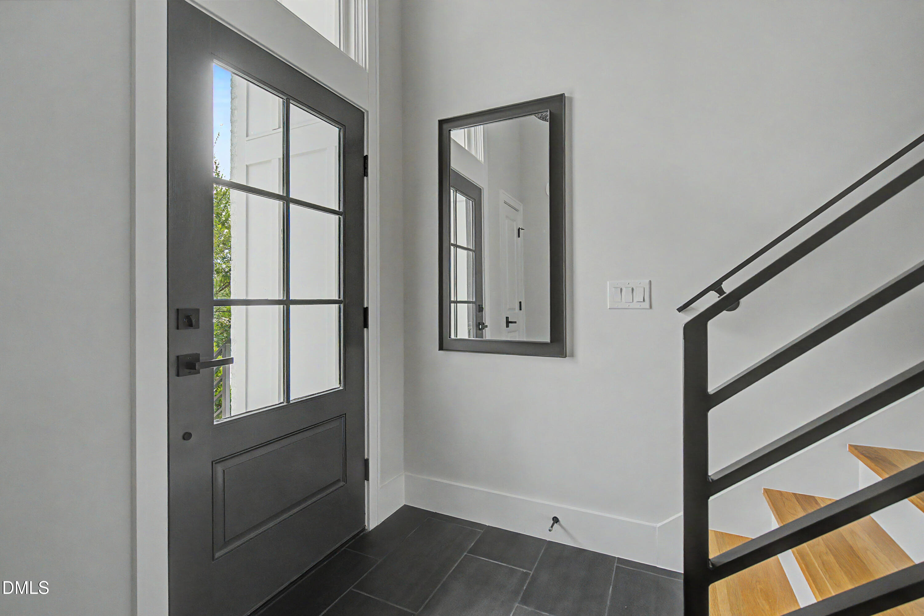 163 E Park Street Property Photo 7