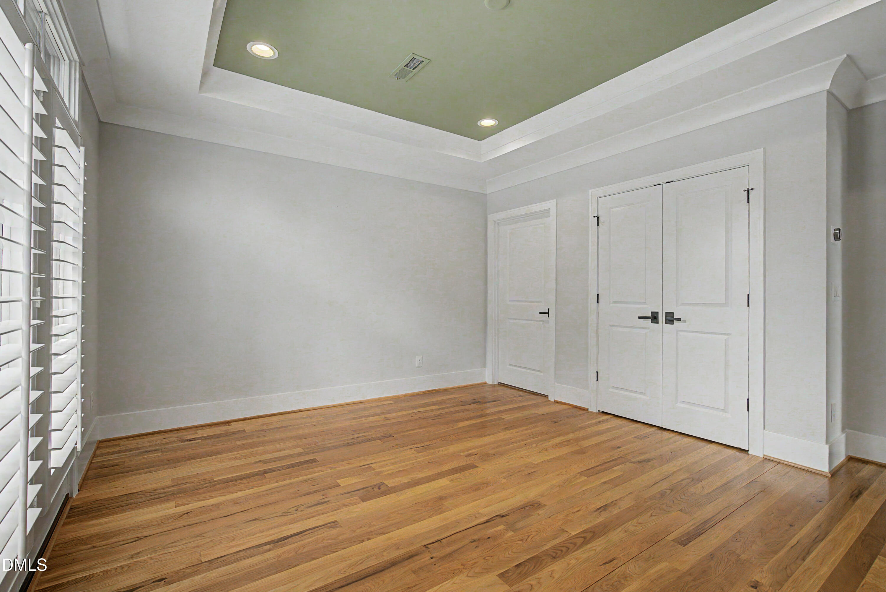 163 E Park Street Property Photo 9