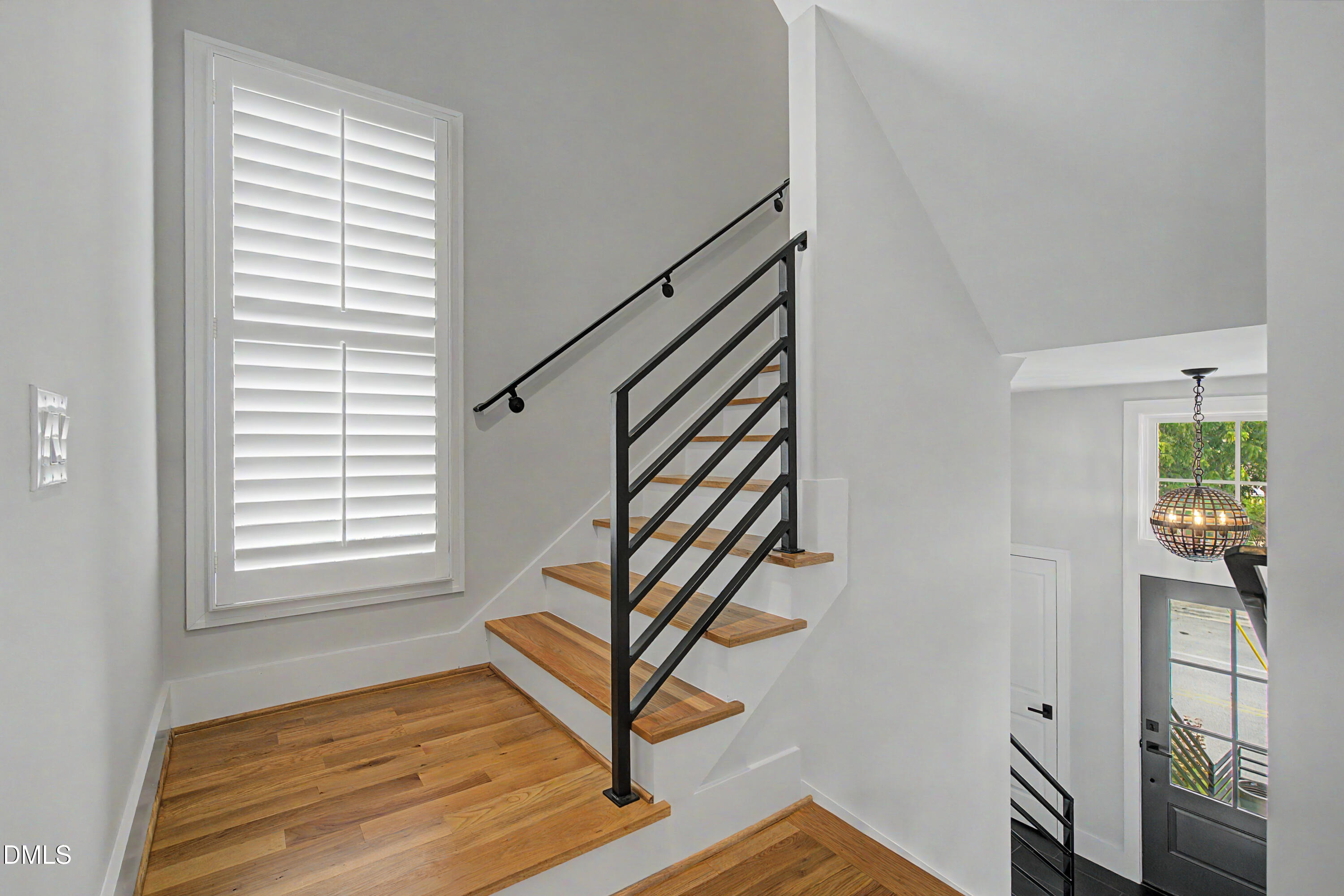 163 E Park Street Property Photo 15