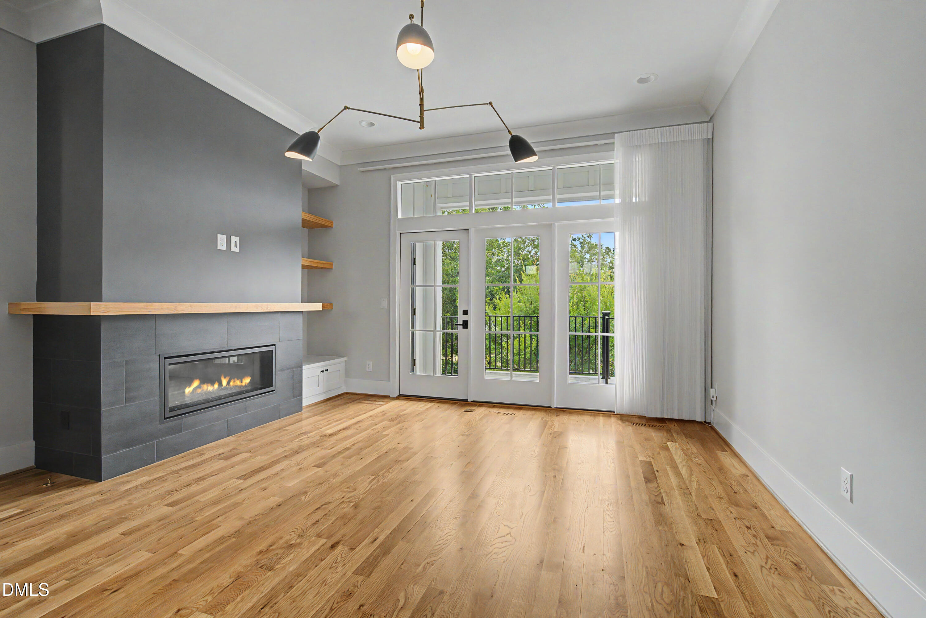 163 E Park Street Property Photo 17
