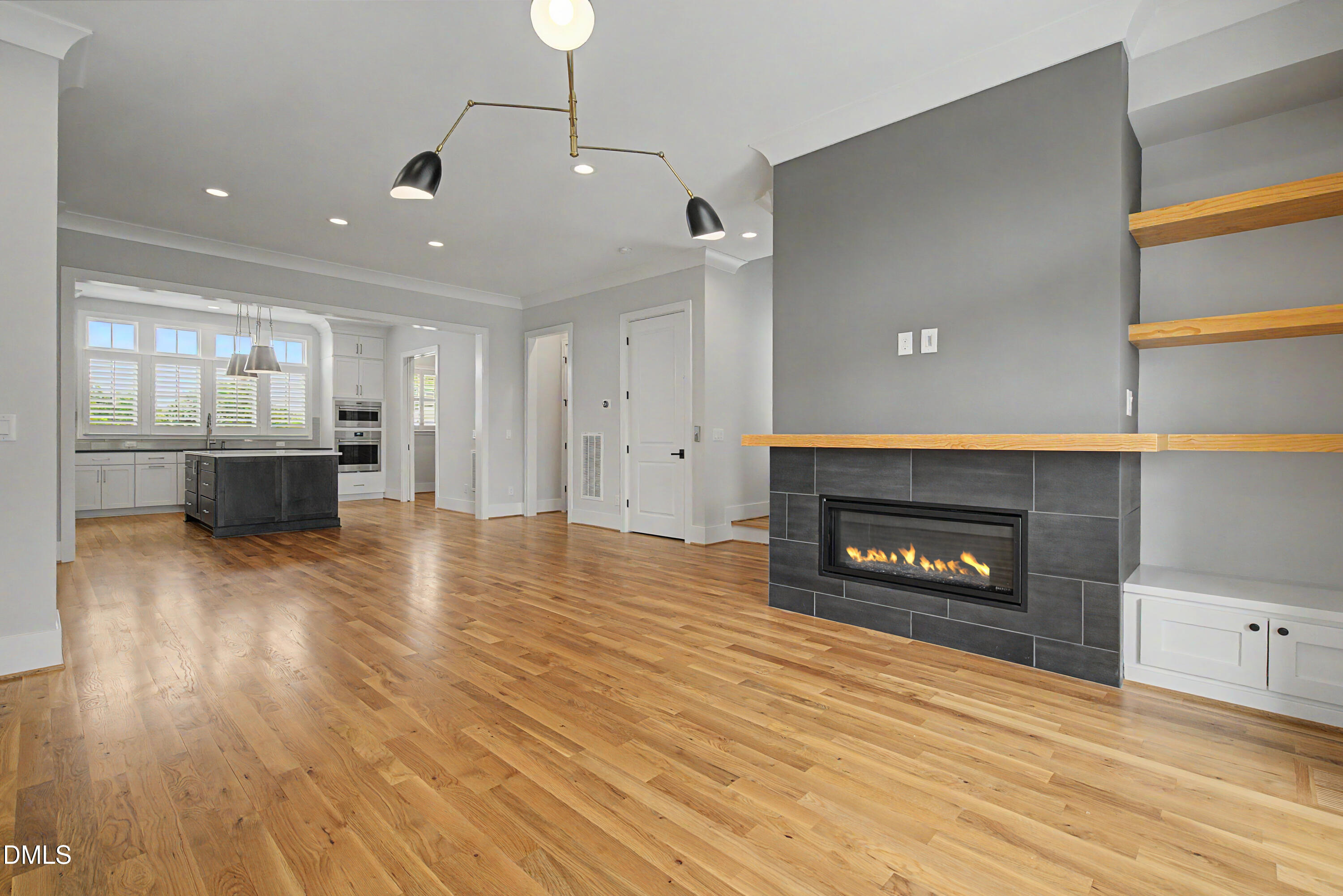 163 E Park Street Property Photo 18
