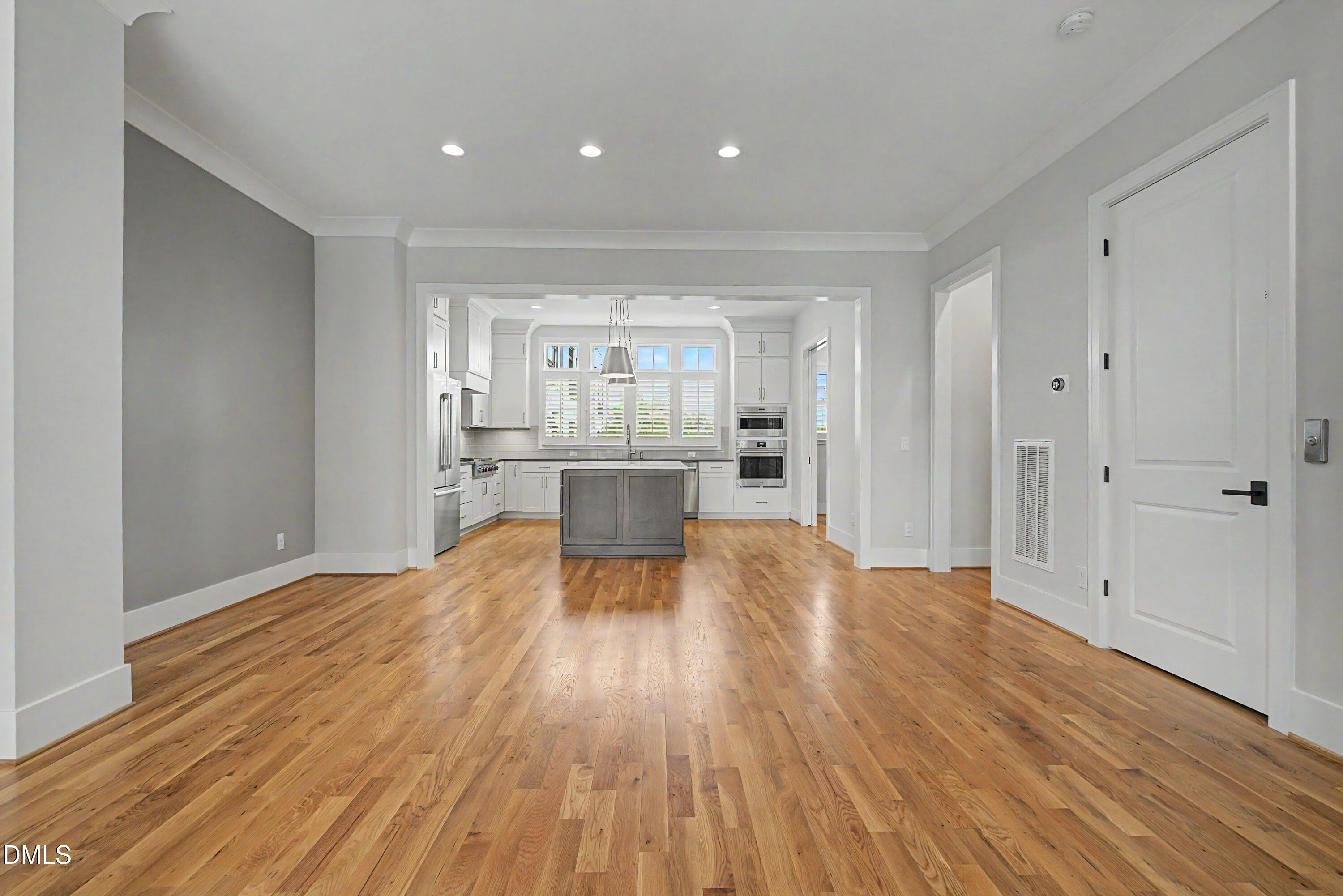 163 E Park Street Property Photo 21