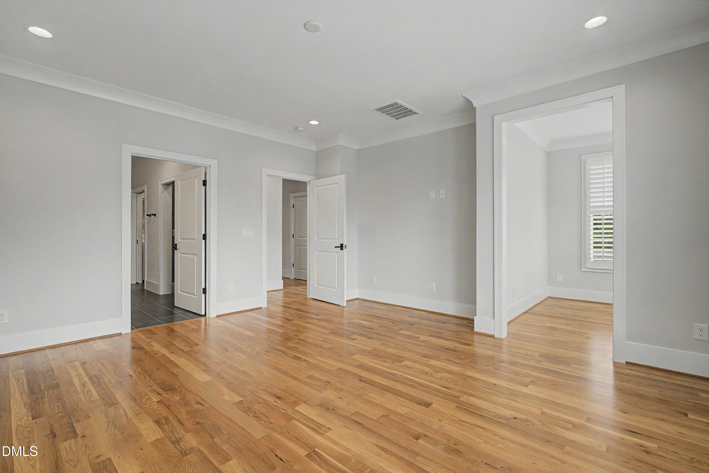 163 E Park Street Property Photo 38