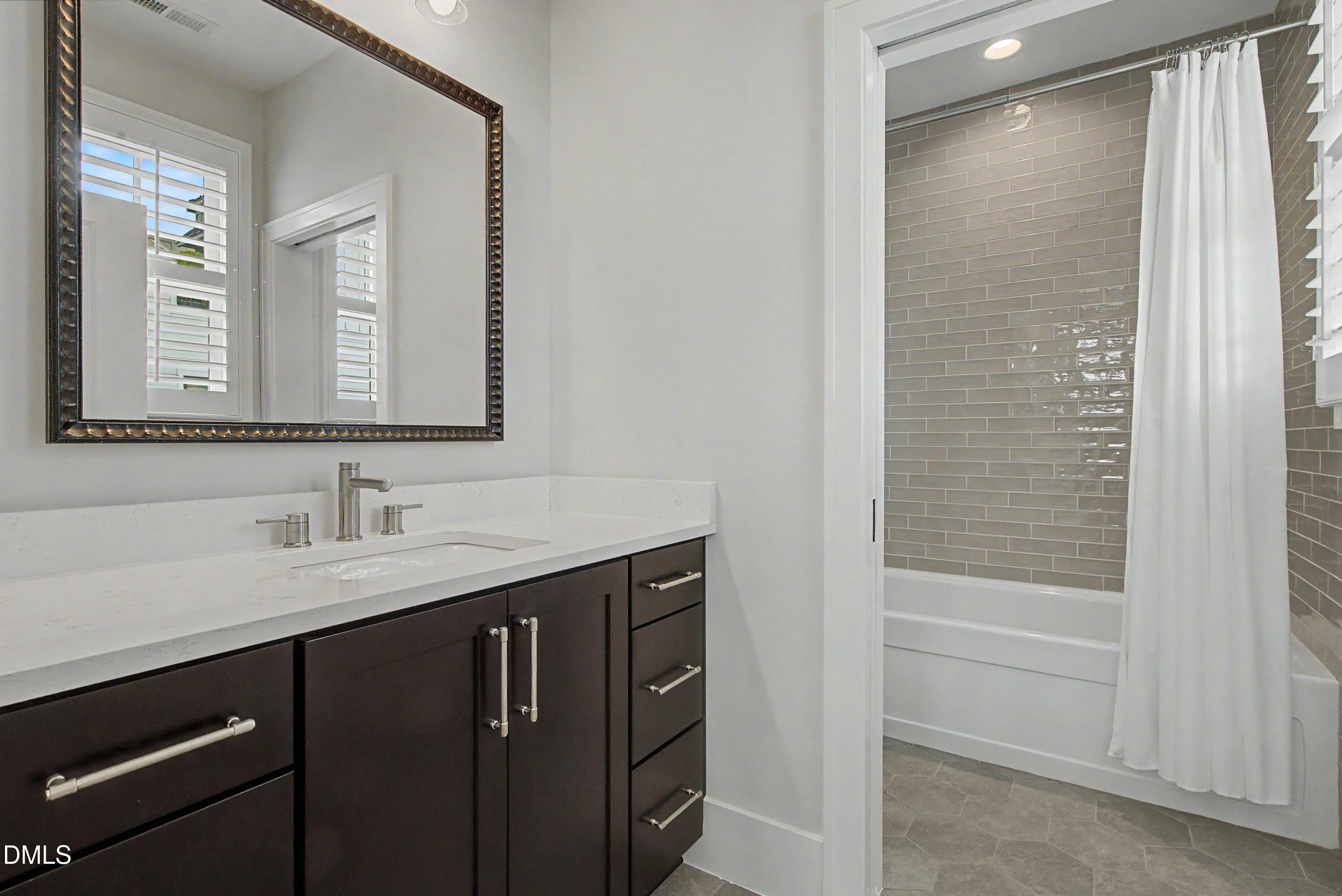 163 E Park Street Property Photo 48