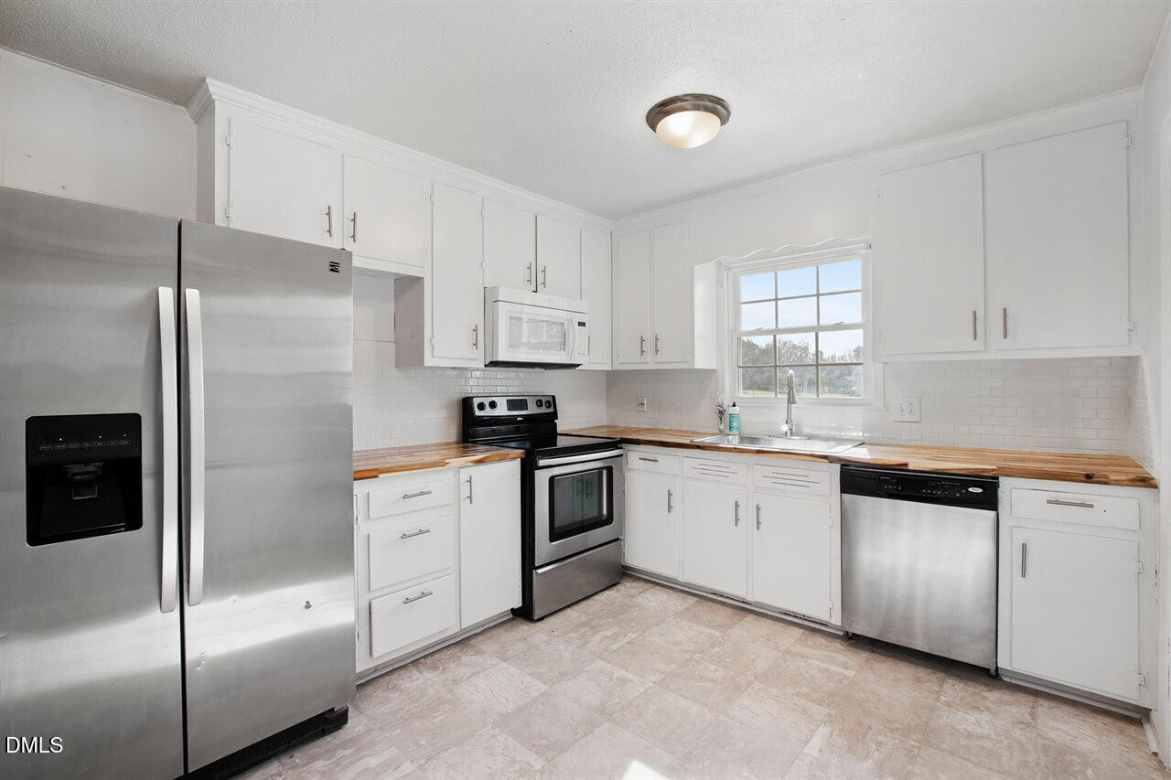 3761 Wakefield Lane Property Photo 4