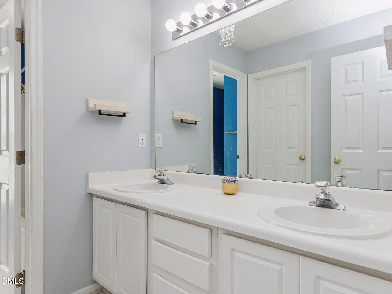 3337 Neptune Drive Property Photo 15