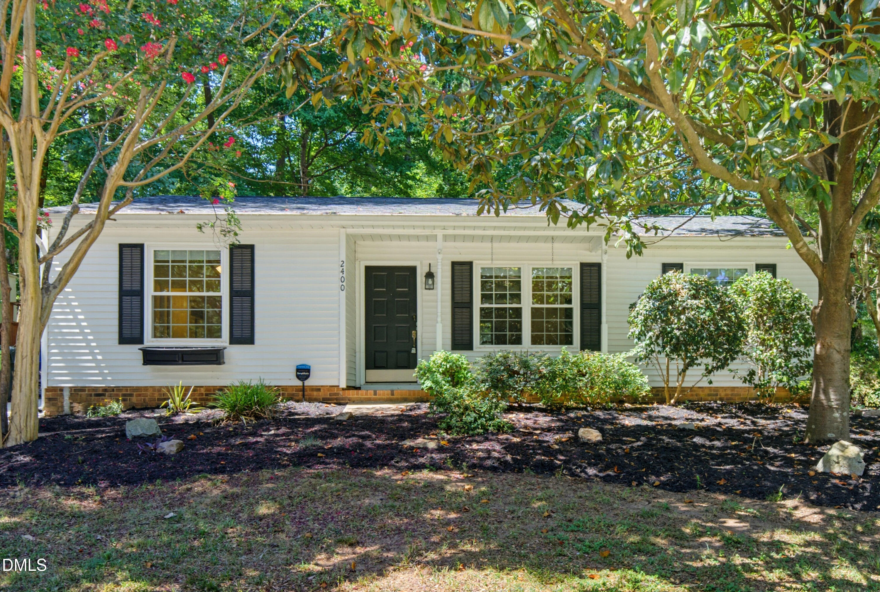 2400 Perennial Street Property Photo 1
