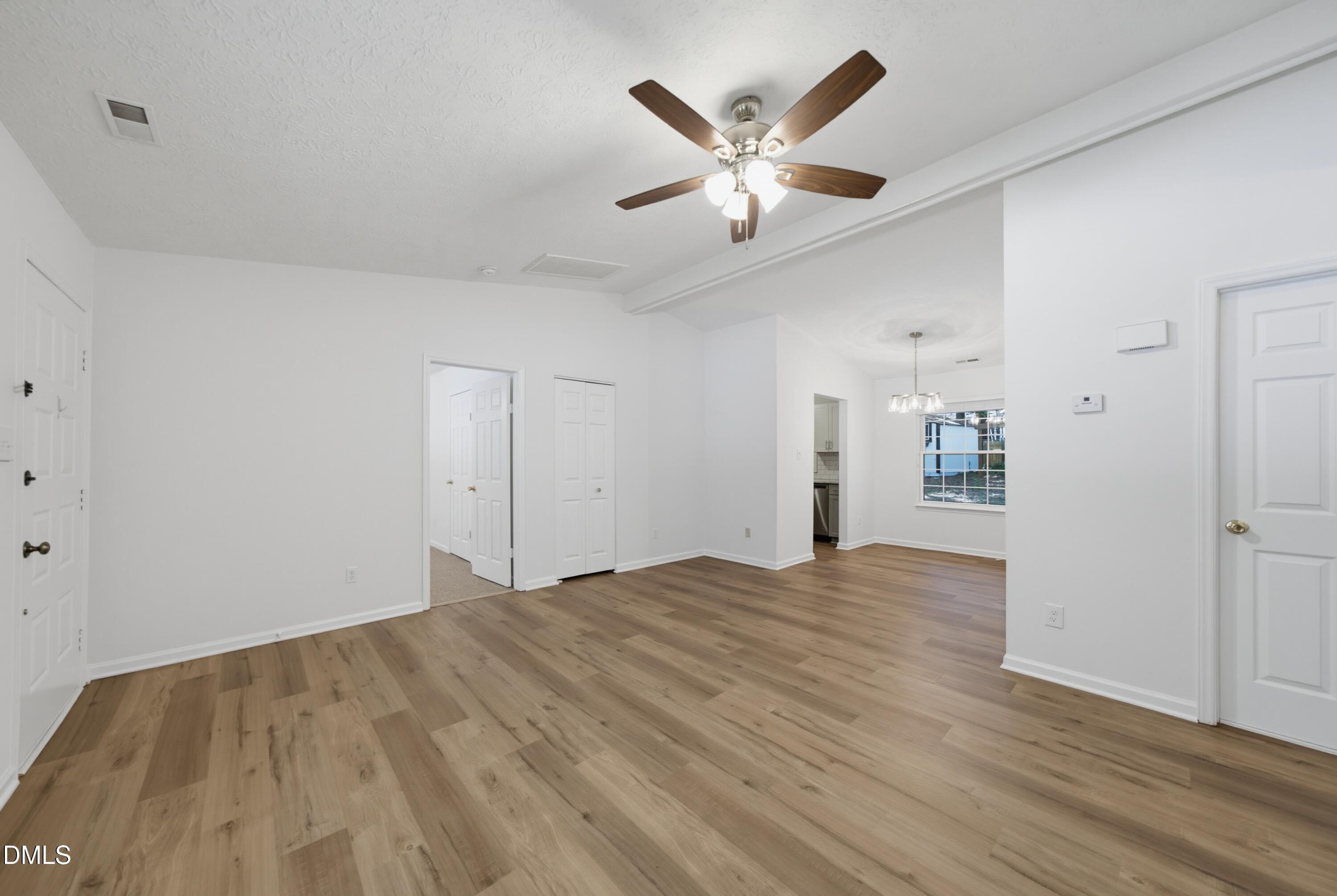 2400 Perennial Street Property Photo 7