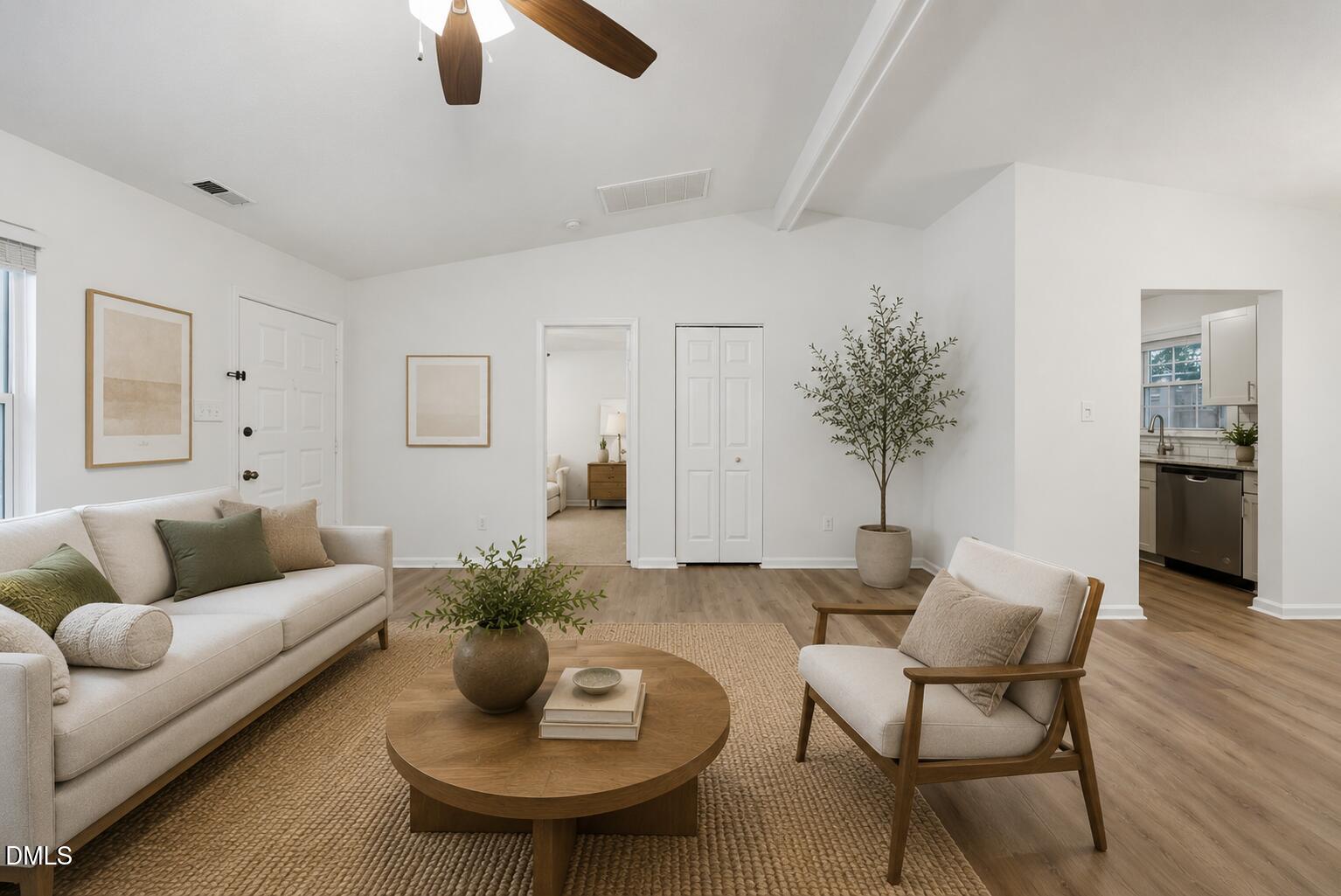 2400 Perennial Street Property Photo 8