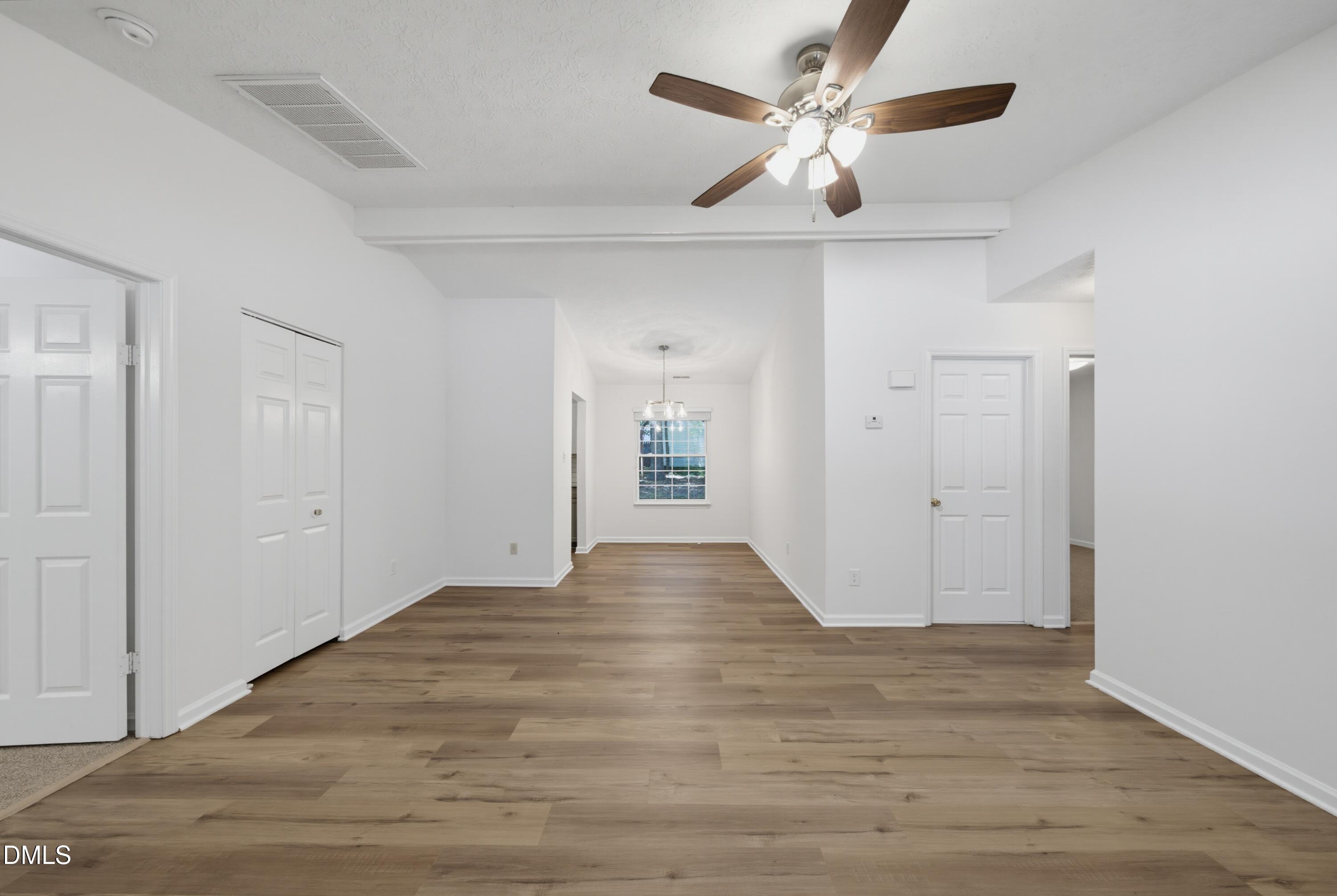 2400 Perennial Street Property Photo 10
