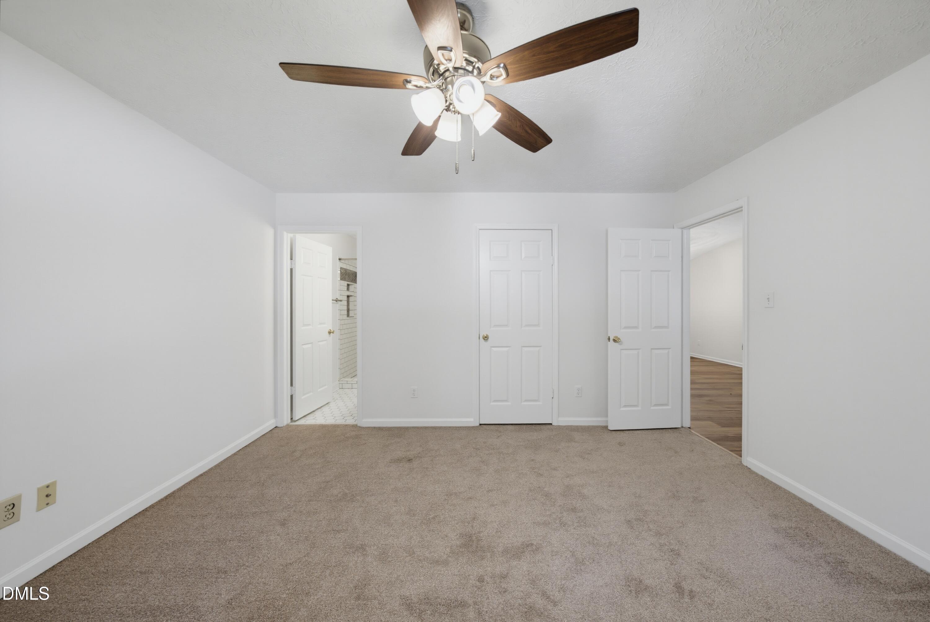 2400 Perennial Street Property Photo 25