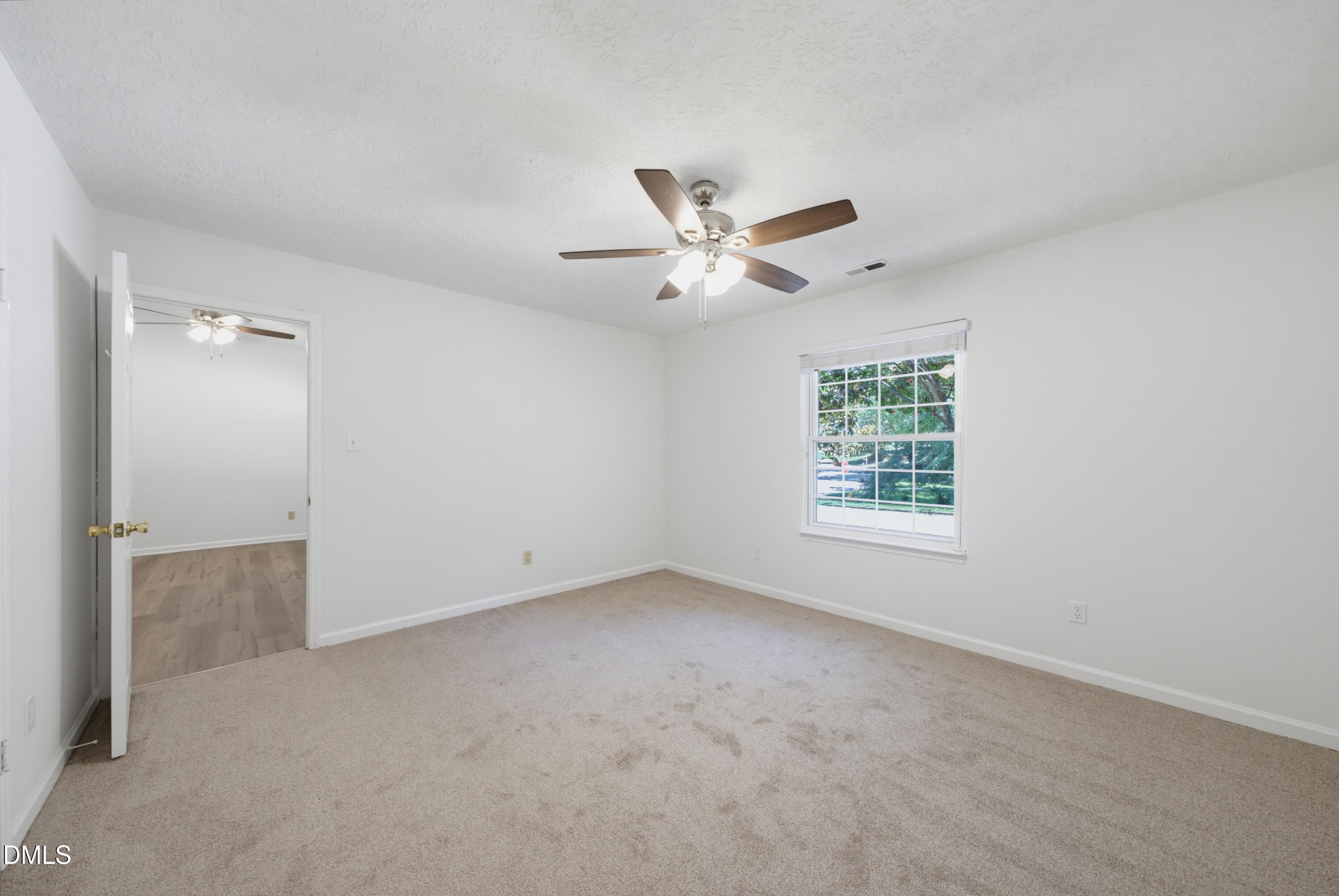 2400 Perennial Street Property Photo 26