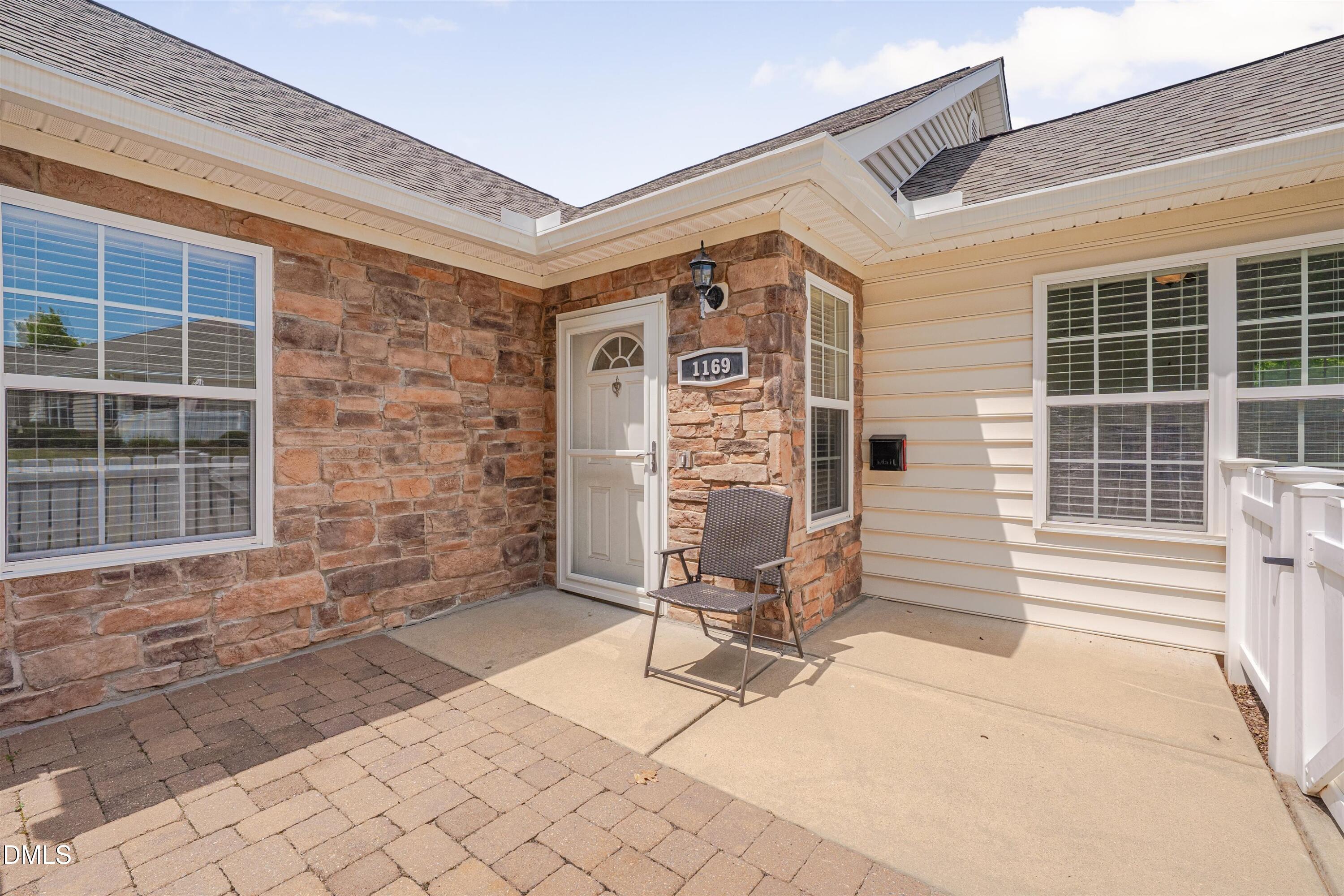 1169 Blue Bird Lane Property Photo 6