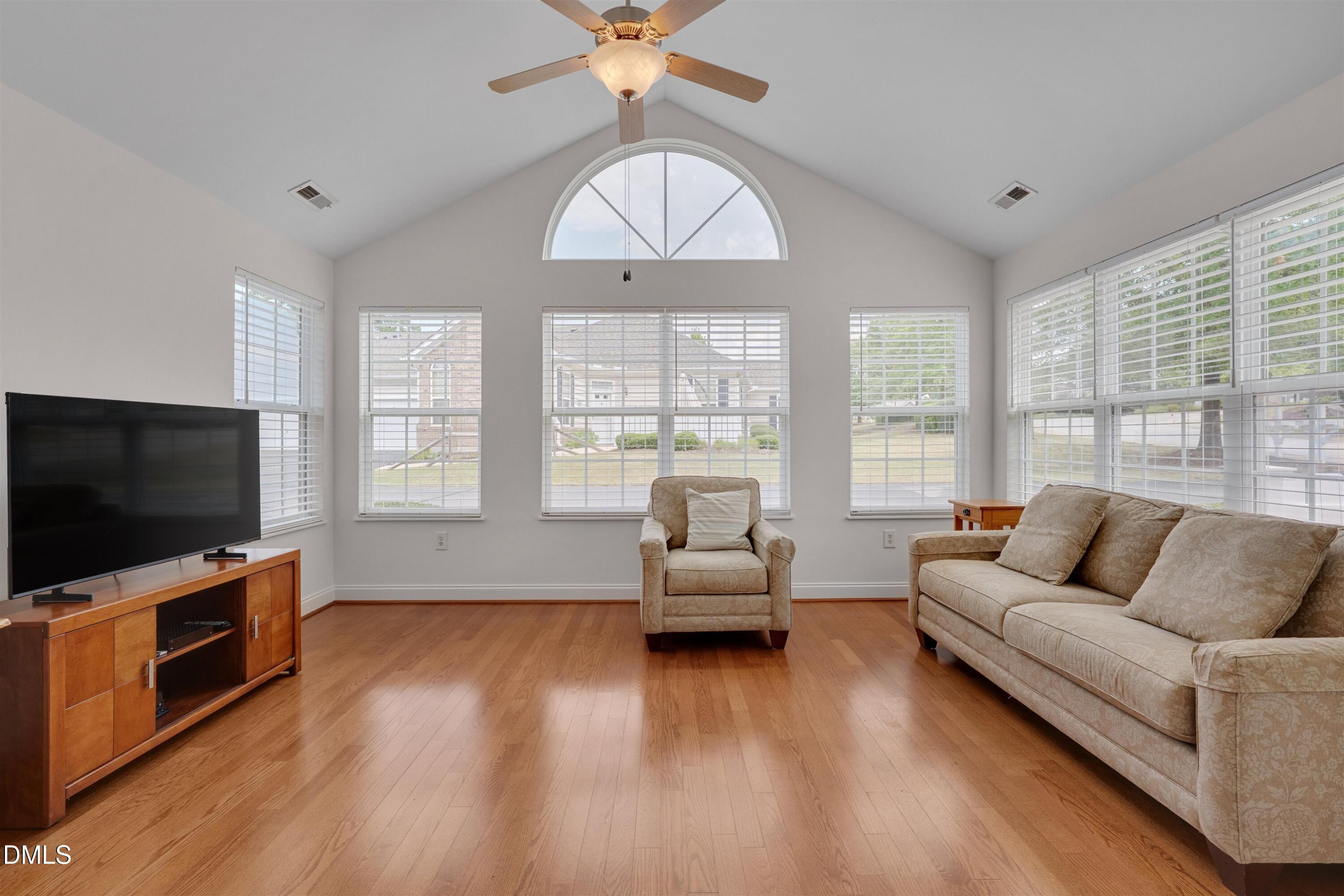 1169 Blue Bird Lane Property Photo 12