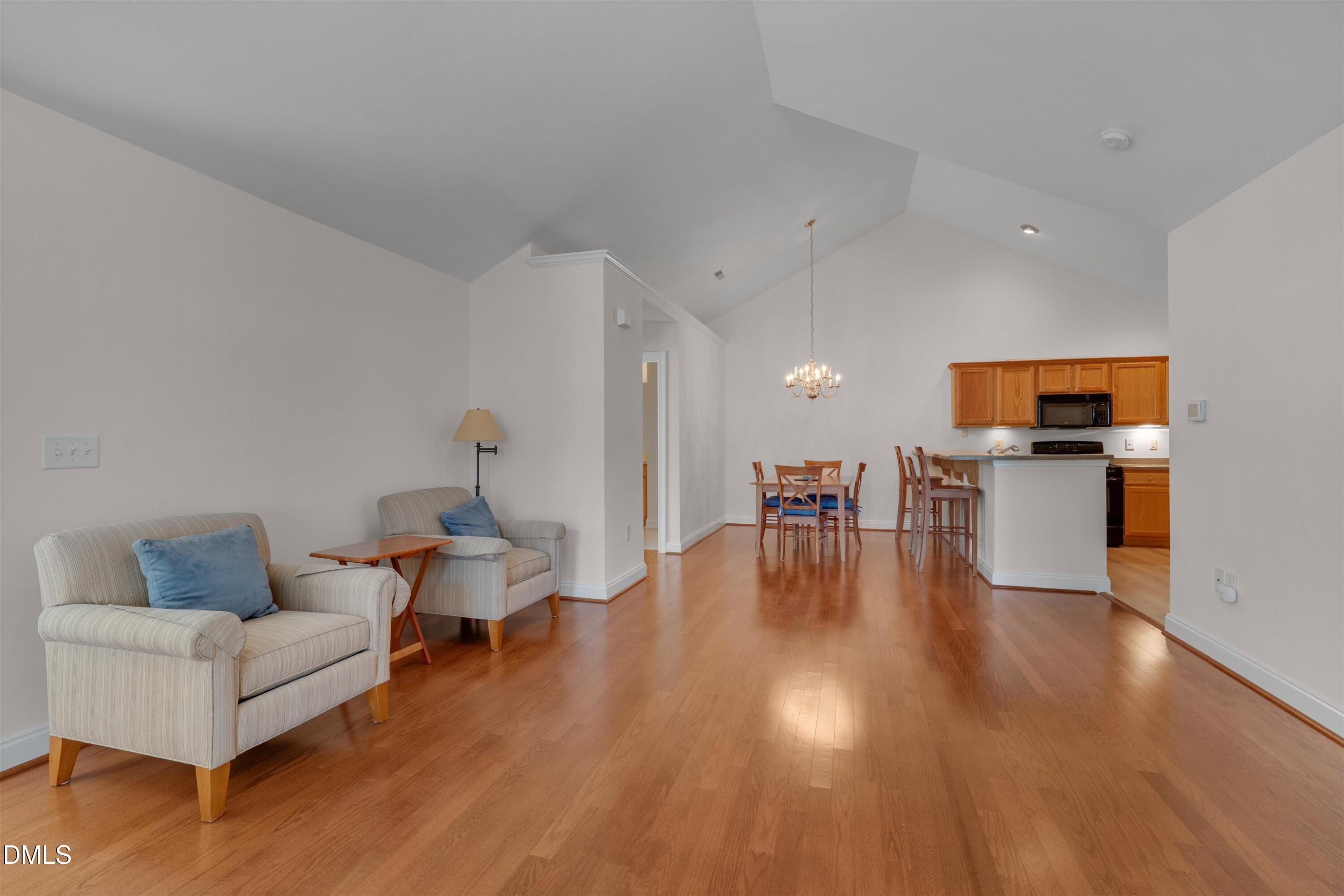 1169 Blue Bird Lane Property Photo 15