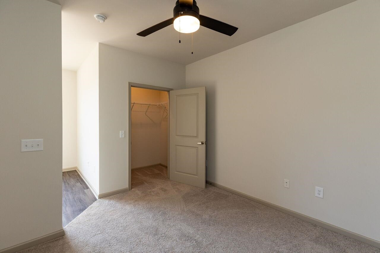 2210 Gathering Square Court Property Photo 22