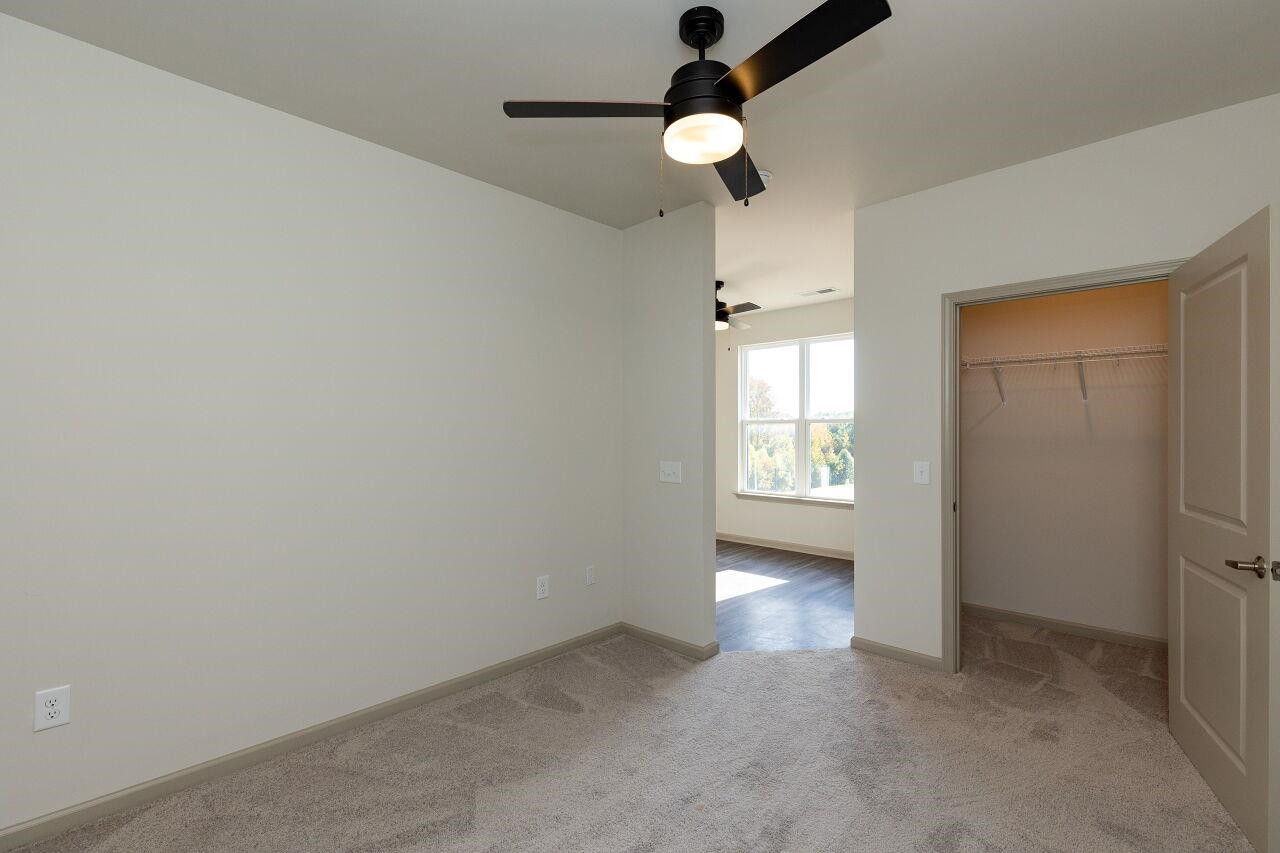 2210 Gathering Square Court Property Photo 22