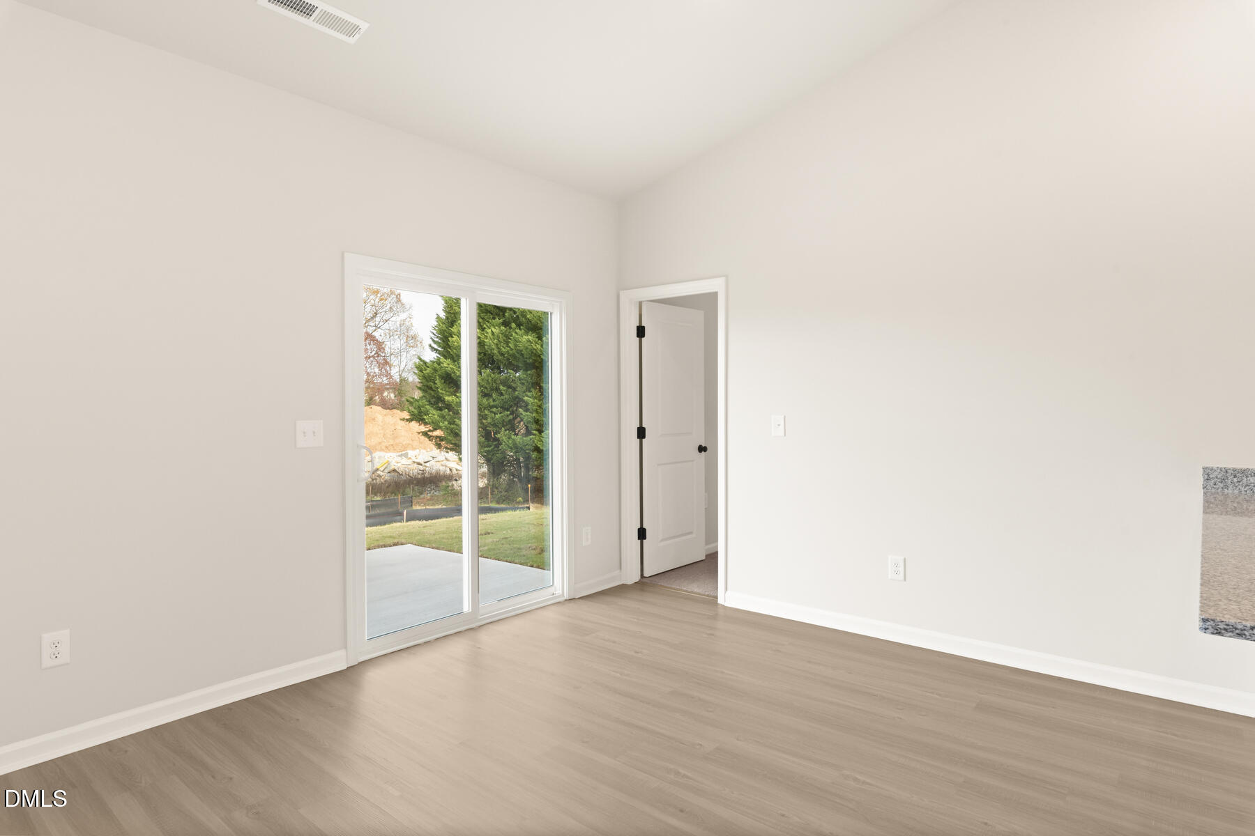 200 Independence Lane Property Photo 8