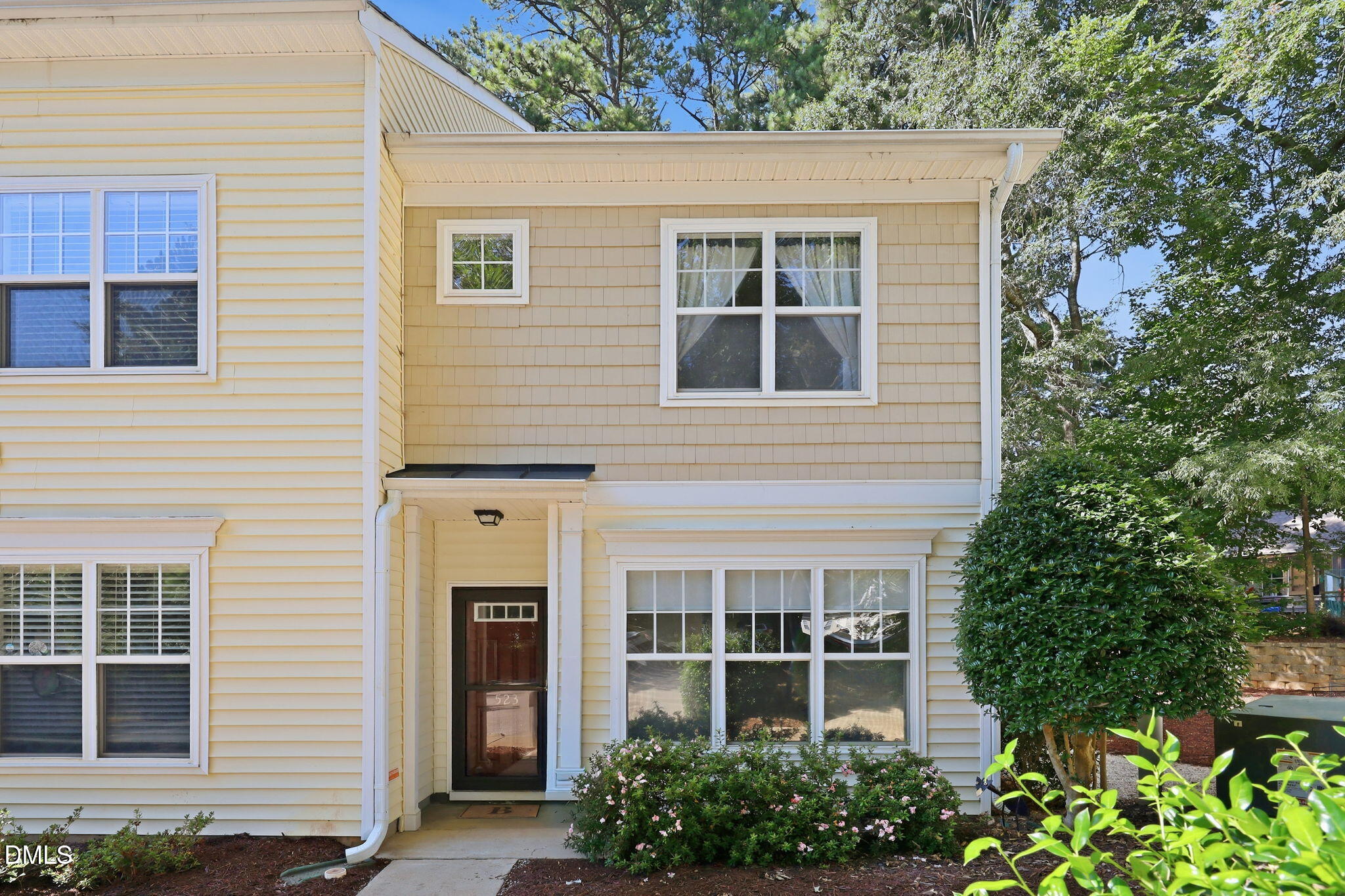 523 Elm Avenue