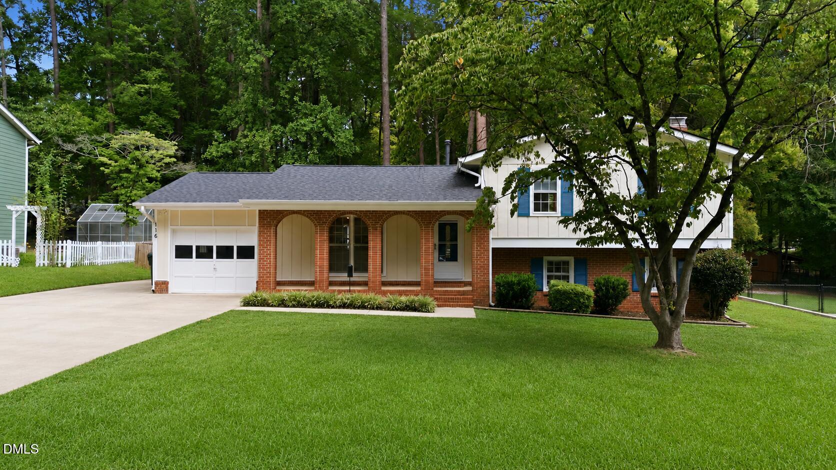 116 Heatherwood Drive Property Photo 1