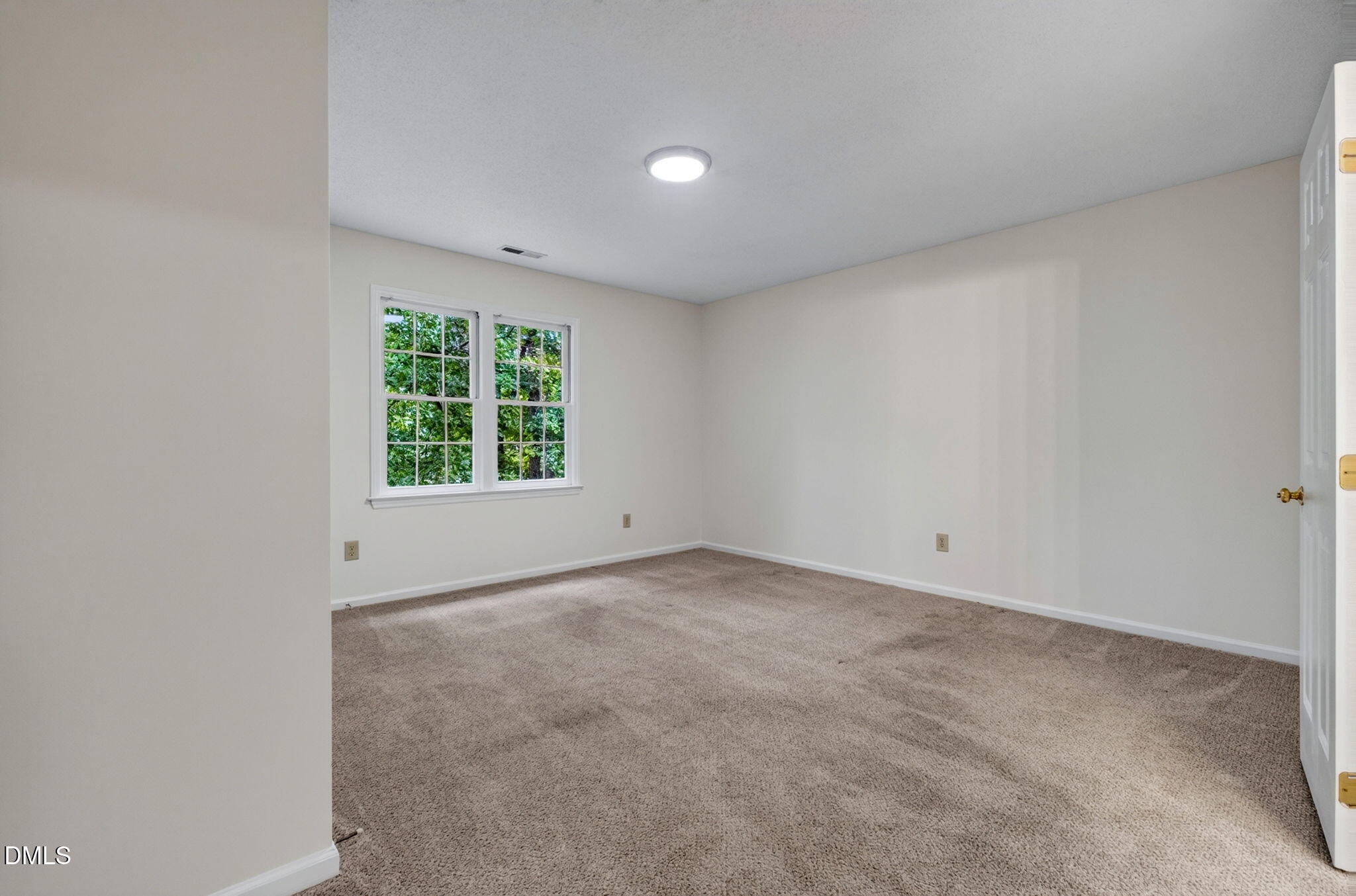 20 Renwick Court Property Photo 35