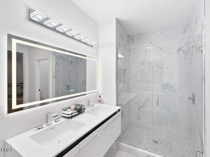 4917 Harbour Towne Drive Property Photo 4