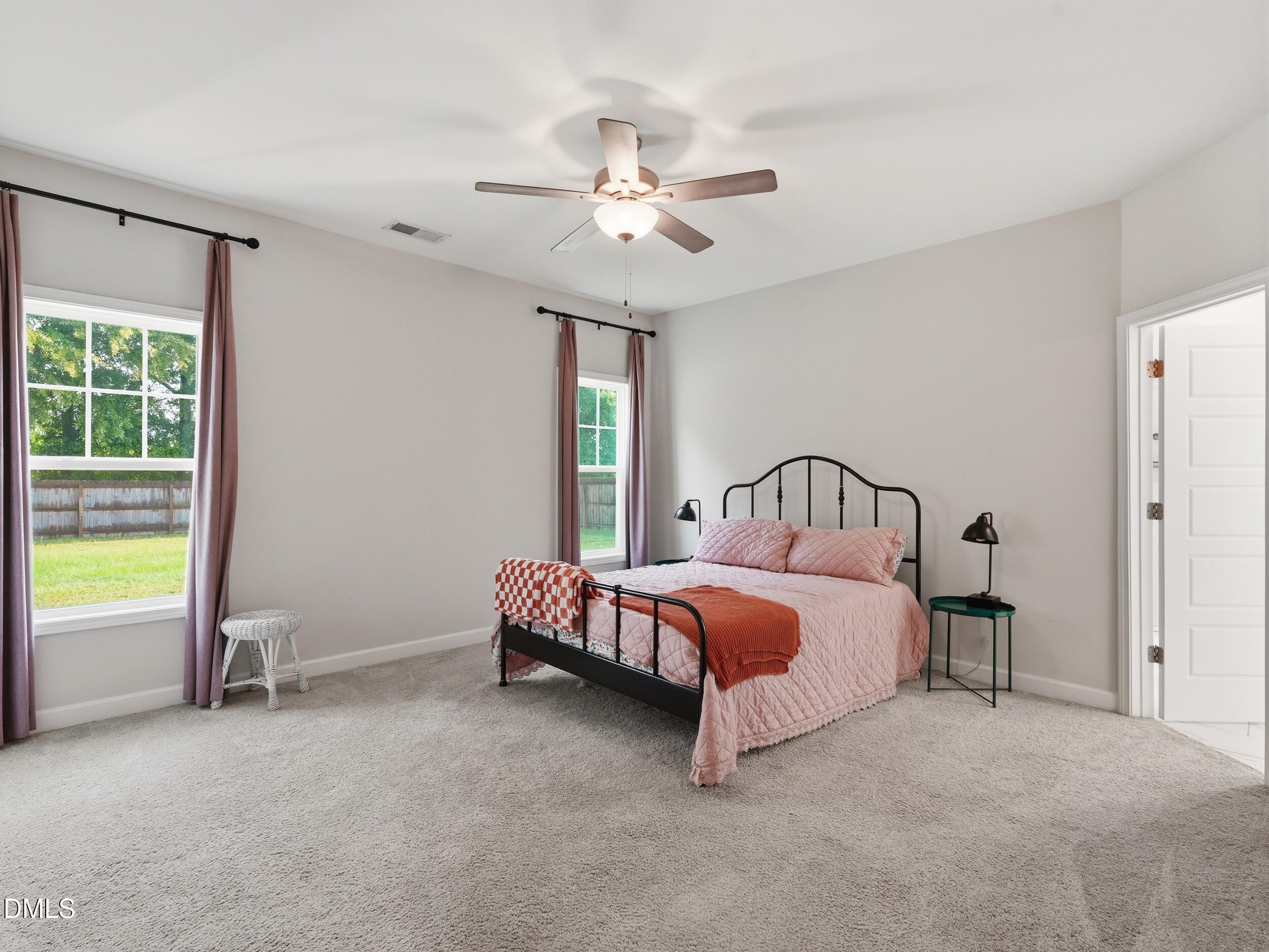 127 Looping Horse Circle Property Photo 19