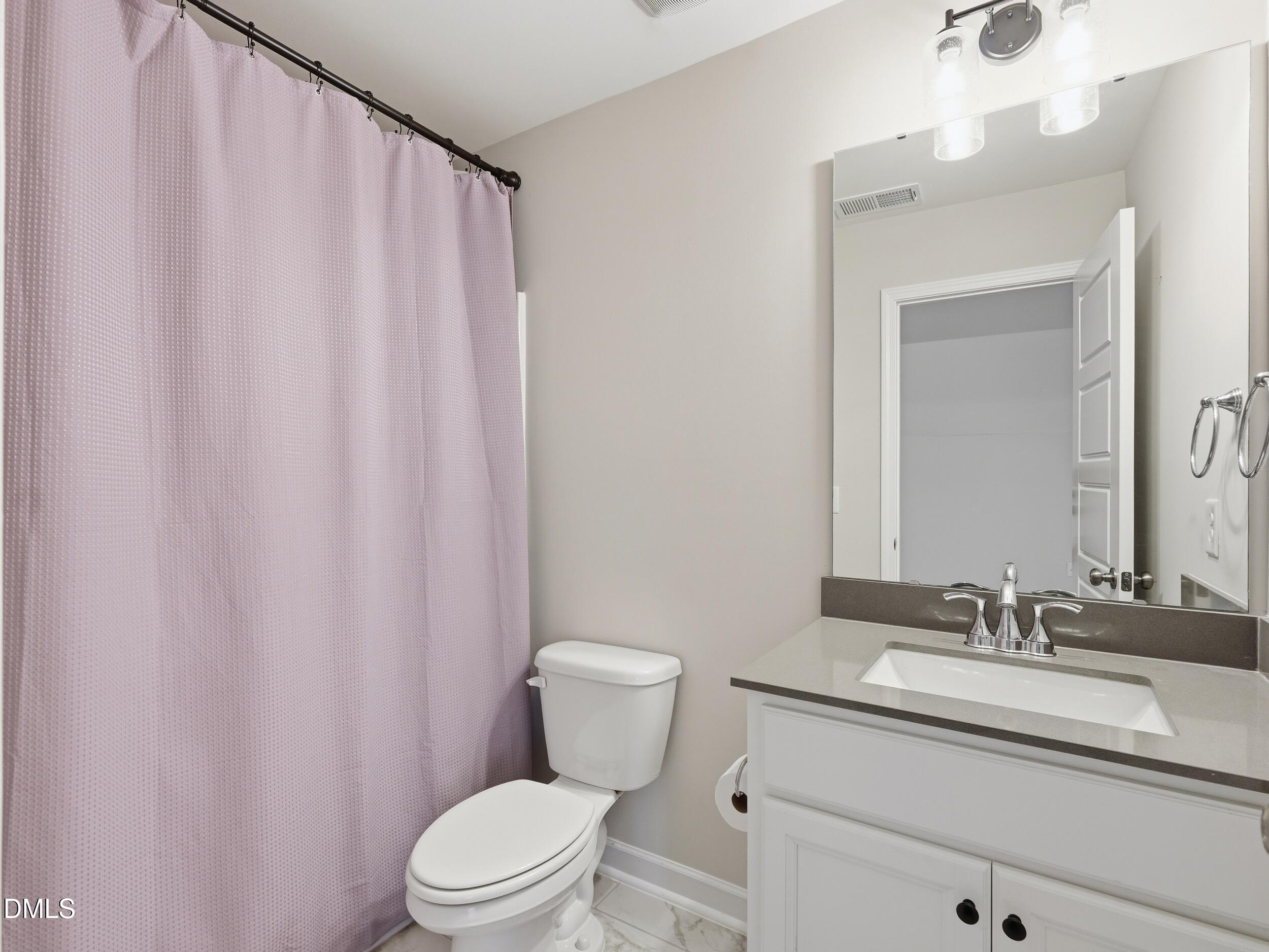 127 Looping Horse Circle Property Photo 26