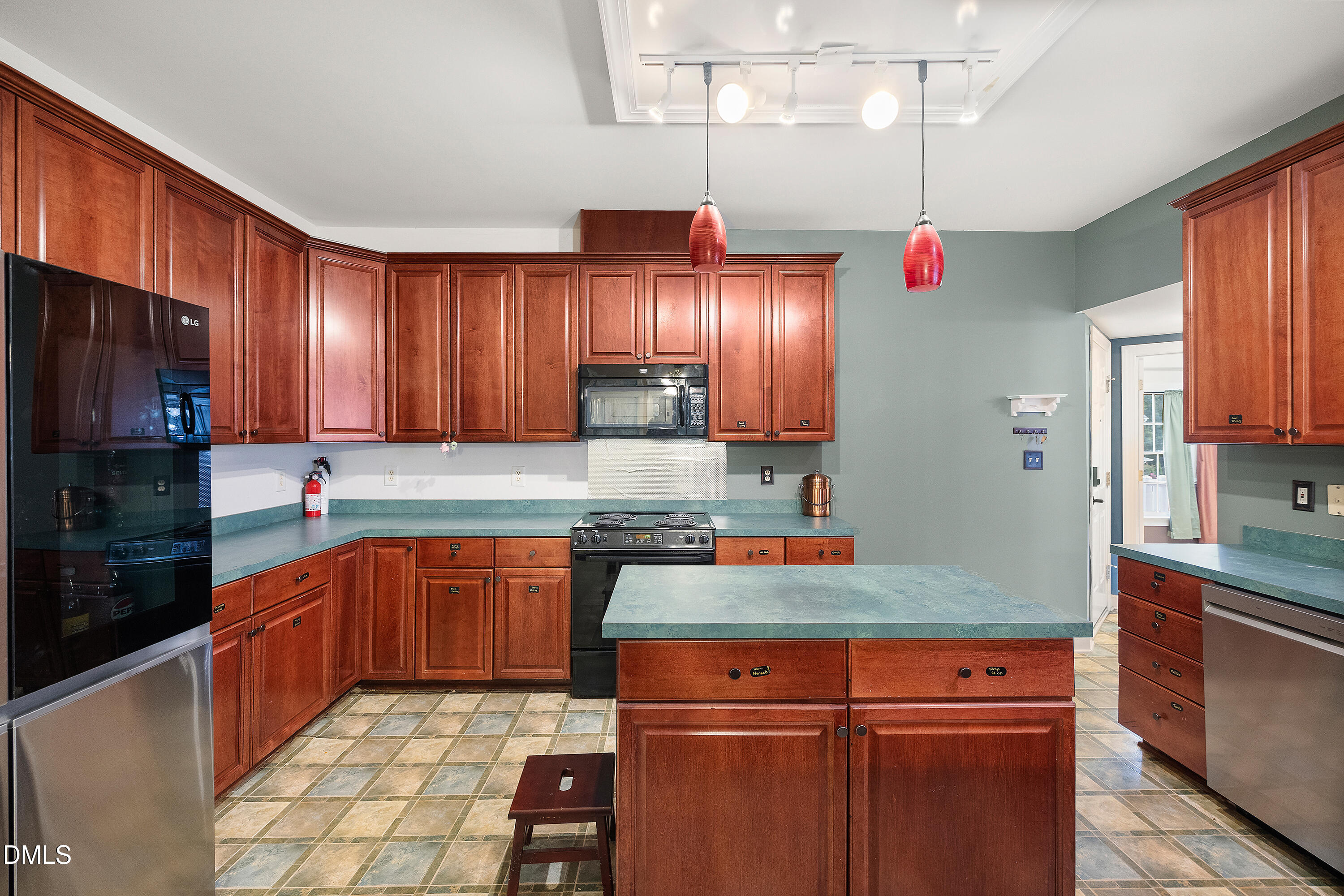 104 Wedgemere Street Property Photo 14
