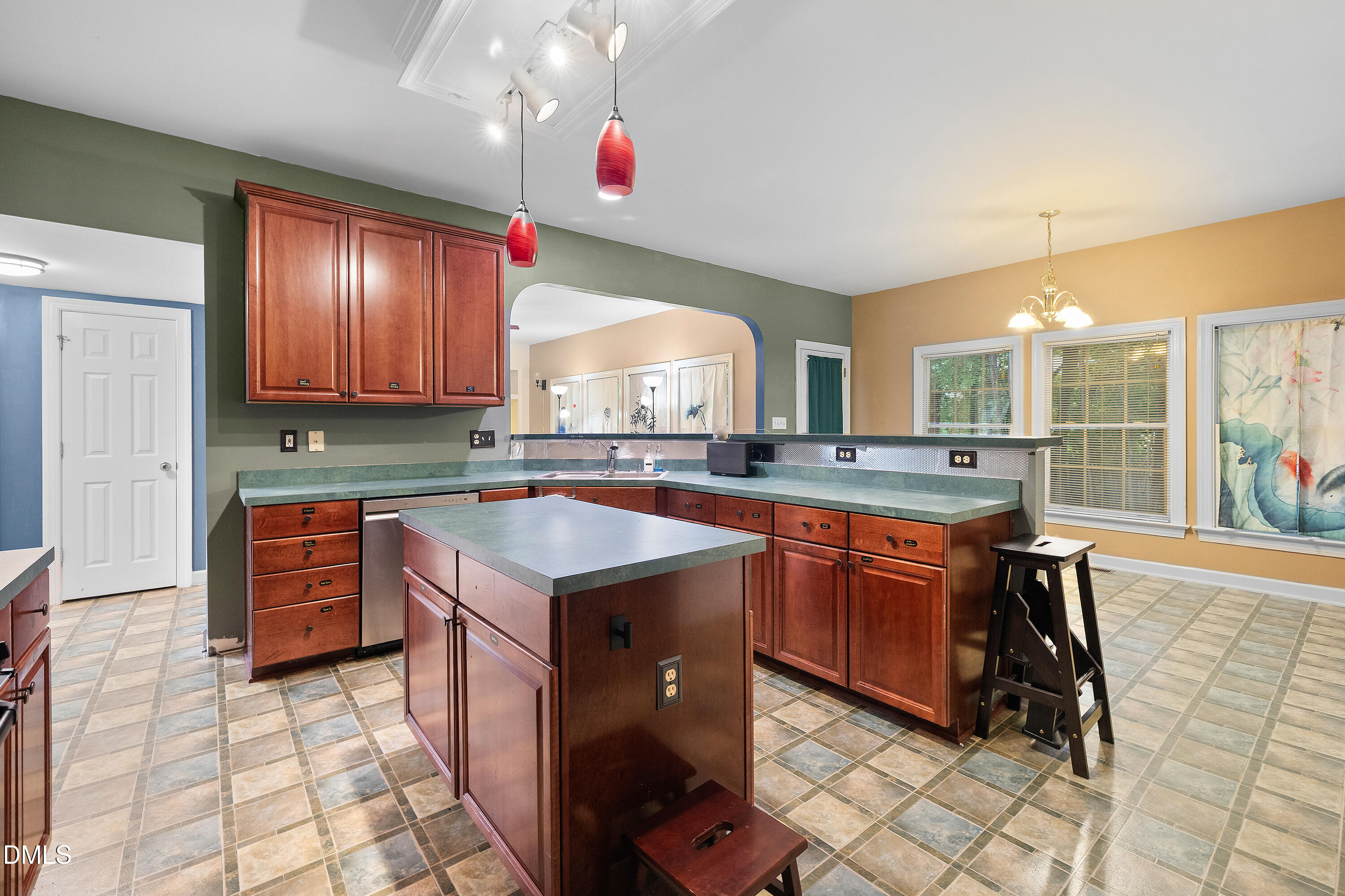 104 Wedgemere Street Property Photo 26