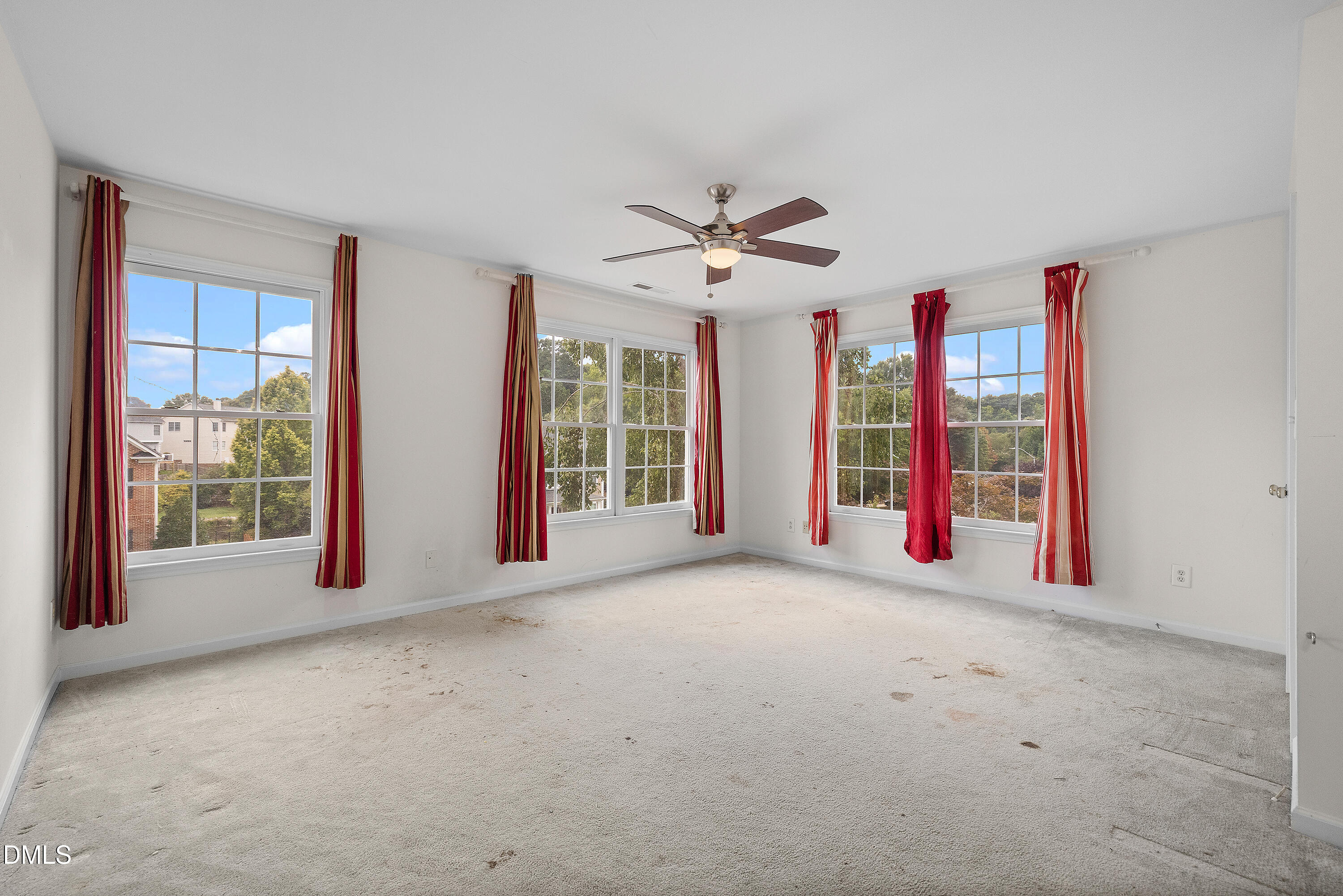104 Wedgemere Street Property Photo 32