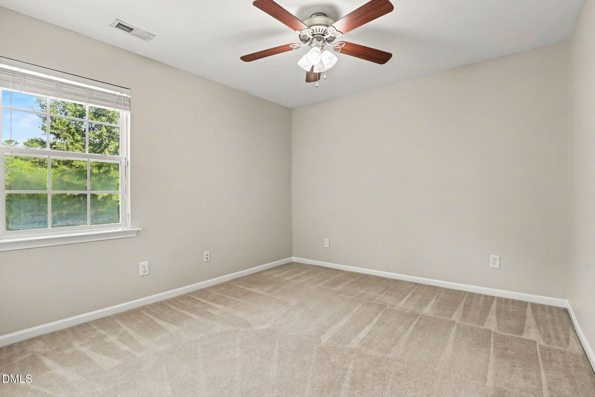 1925 Grassy Banks Drive Property Photo 24