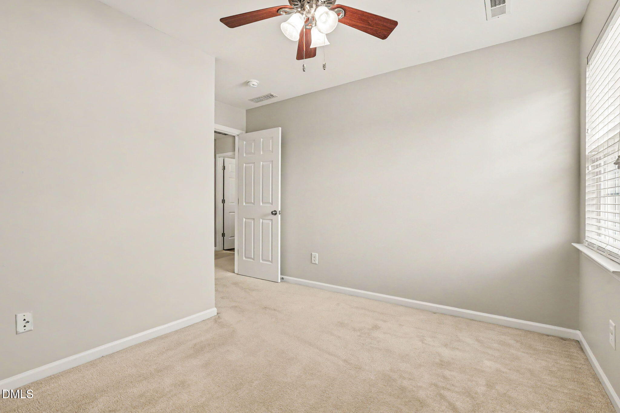1925 Grassy Banks Drive Property Photo 27
