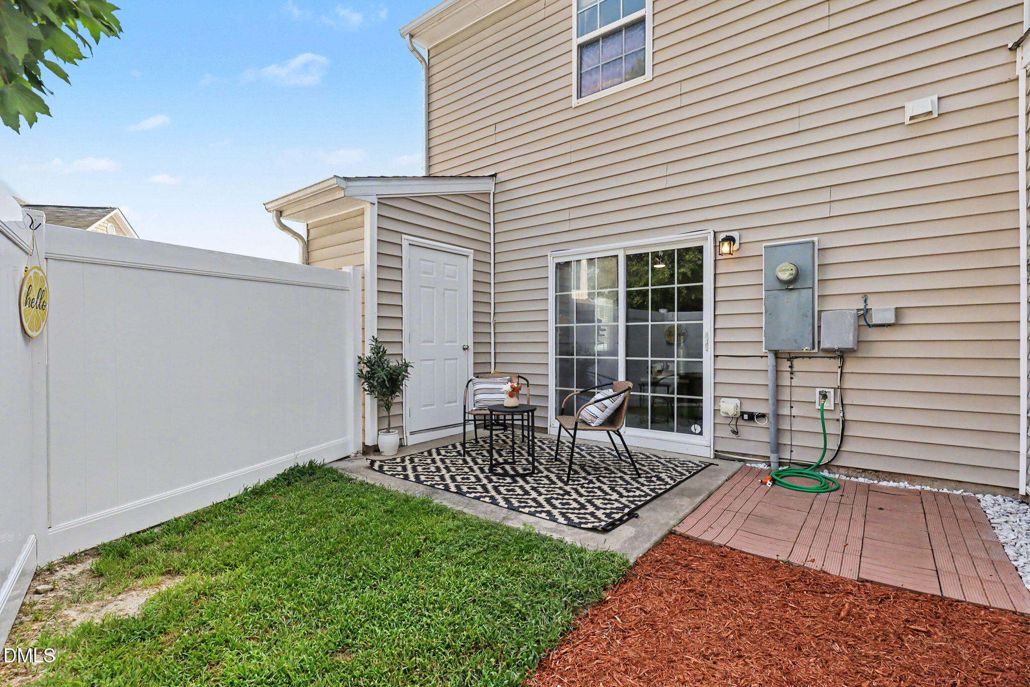 1925 Grassy Banks Drive Property Photo 29