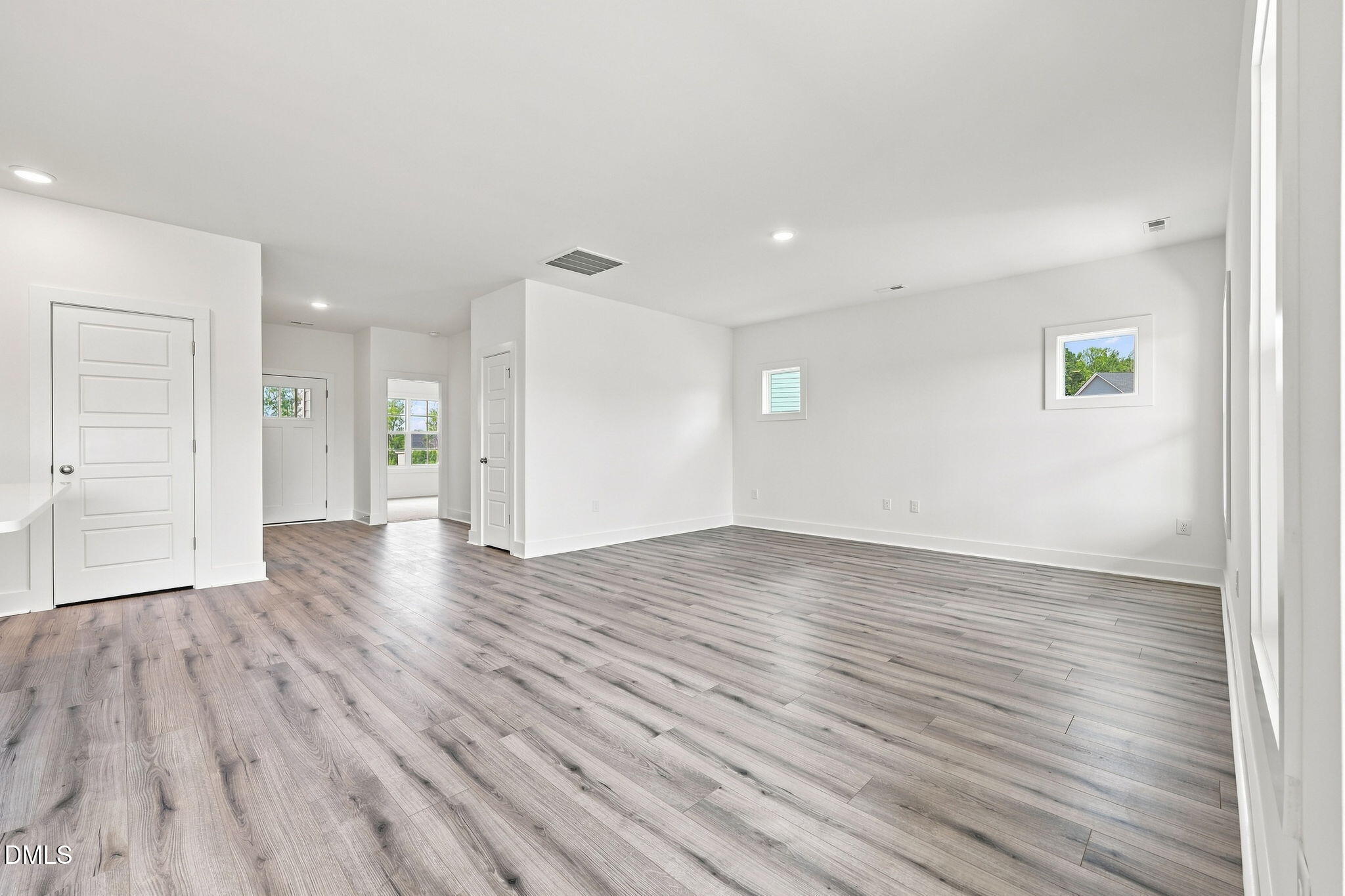 147 Grinnell Loop Property Photo 8