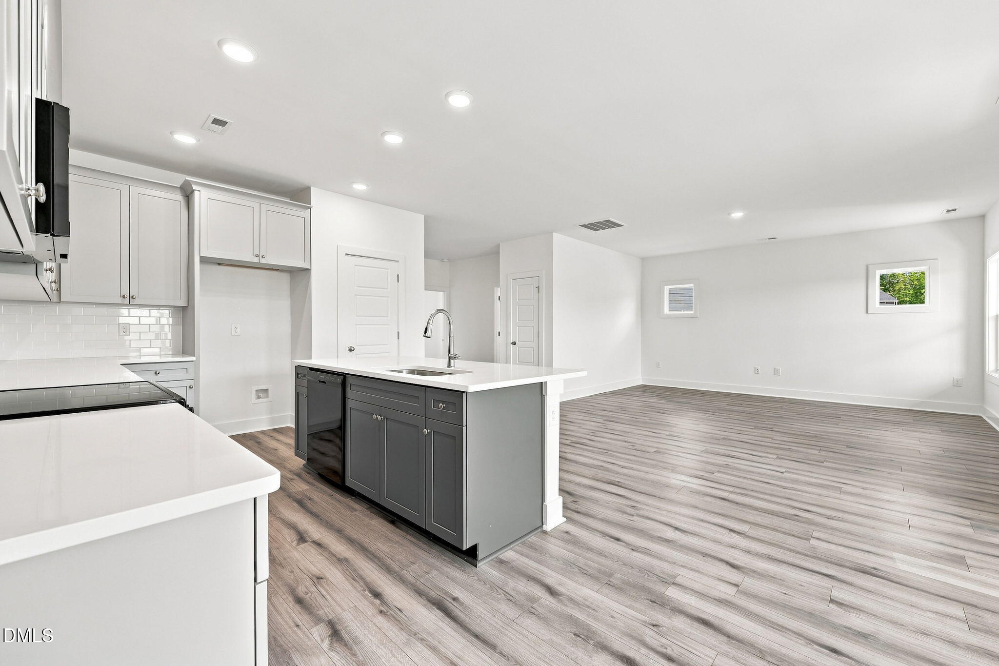 147 Grinnell Loop Property Photo 12