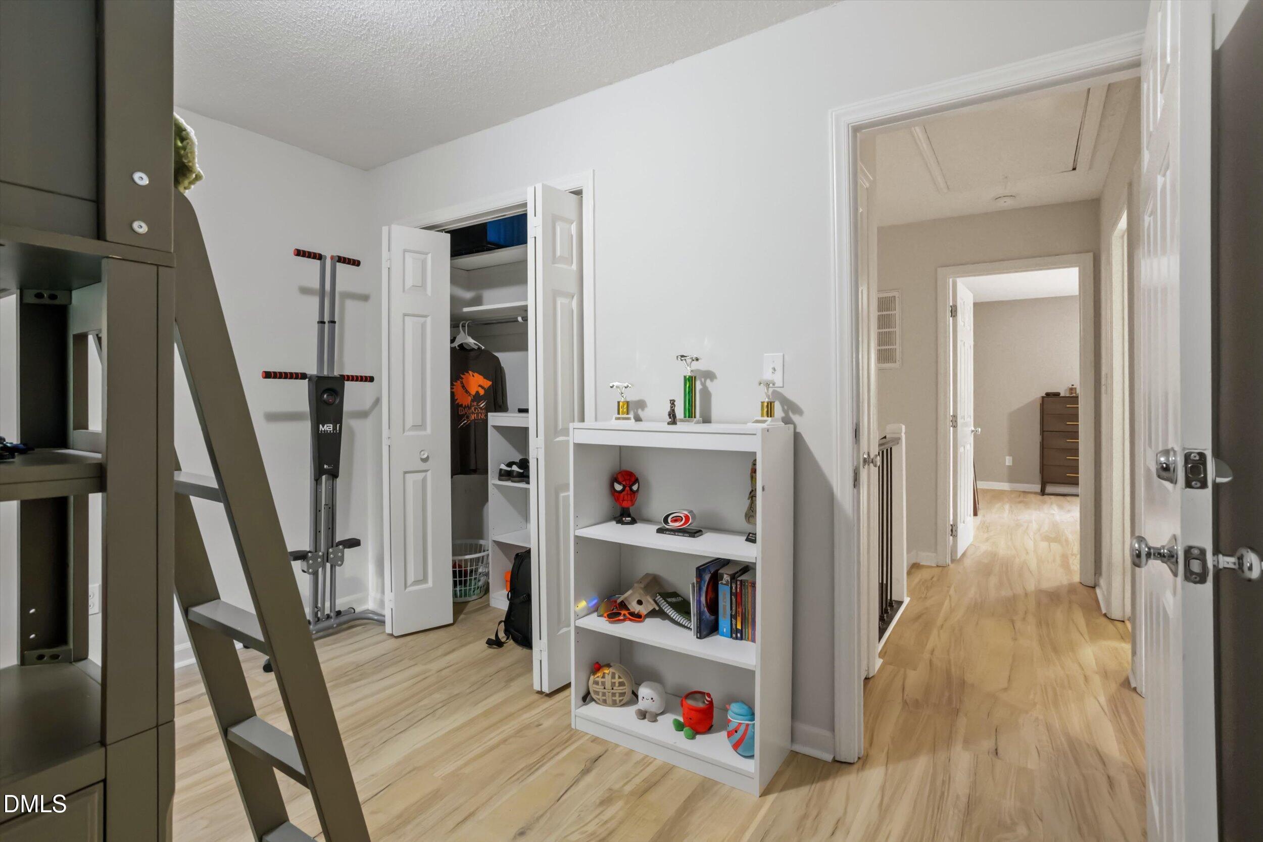 6402 Meadow View Drive Property Photo 22