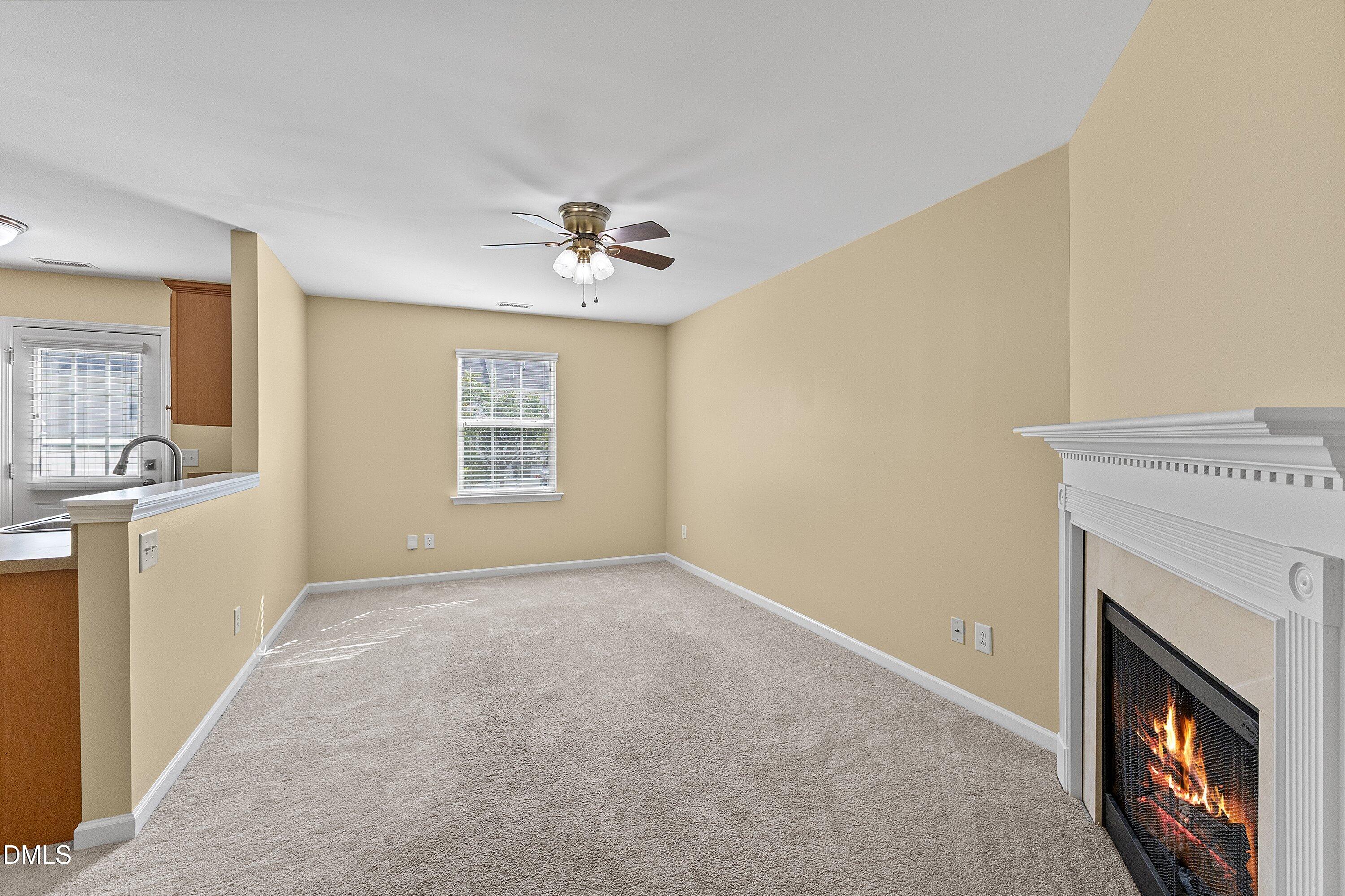 1942 Grassy Banks Drive Property Photo 4