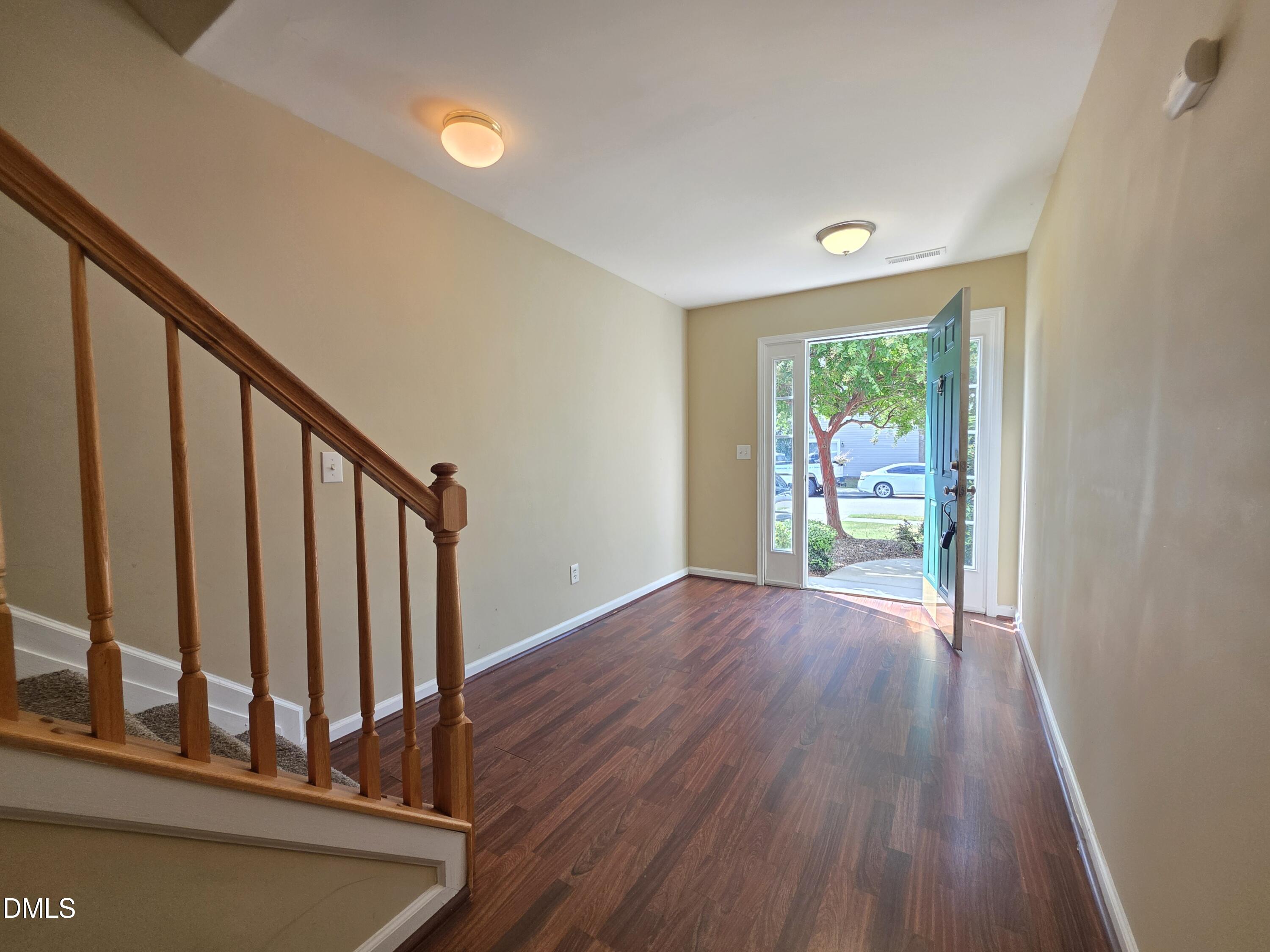 5051 Neuse Commons Lane Property Photo 3