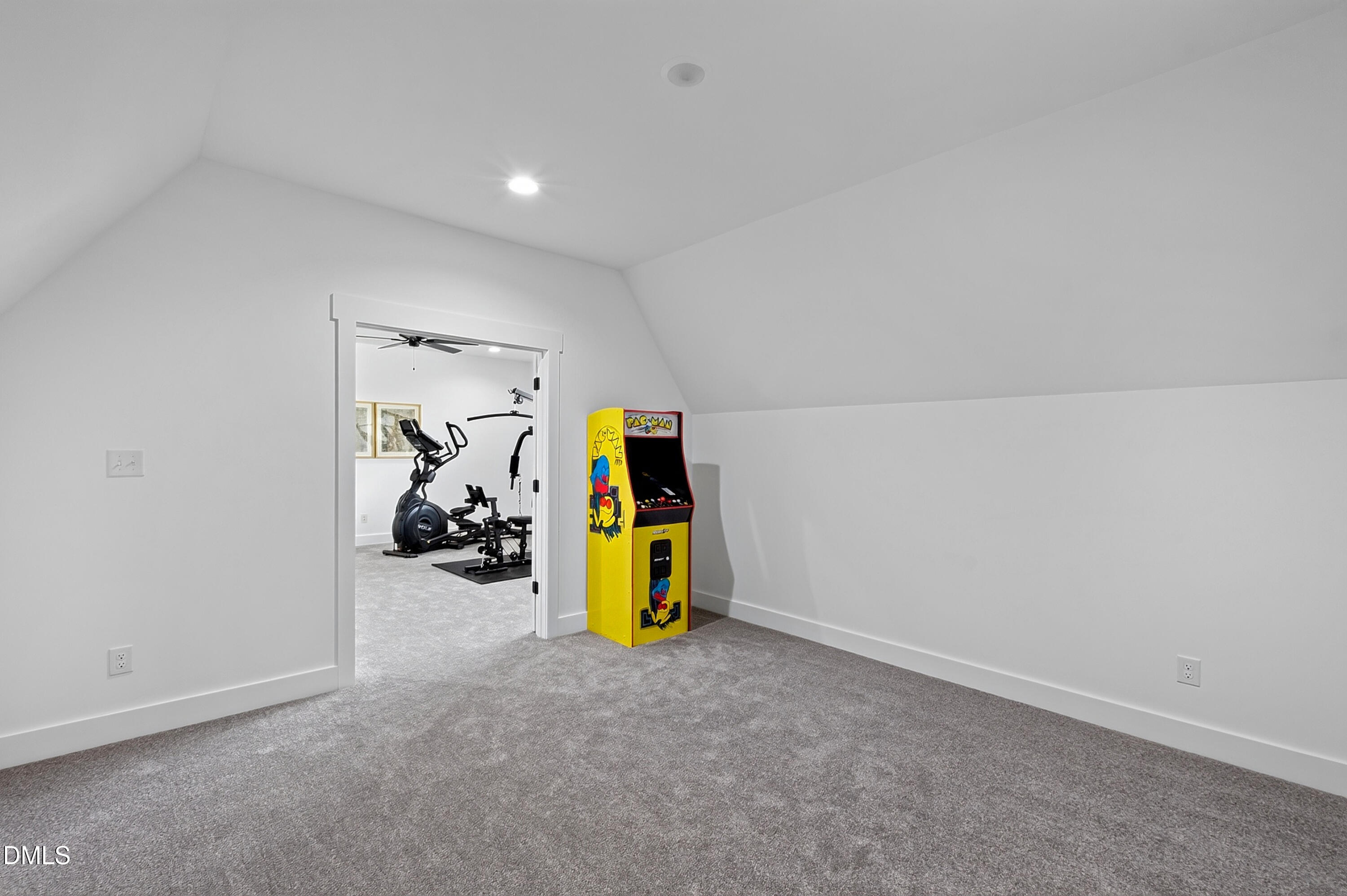 8012 Woodcross Way Property Photo 41