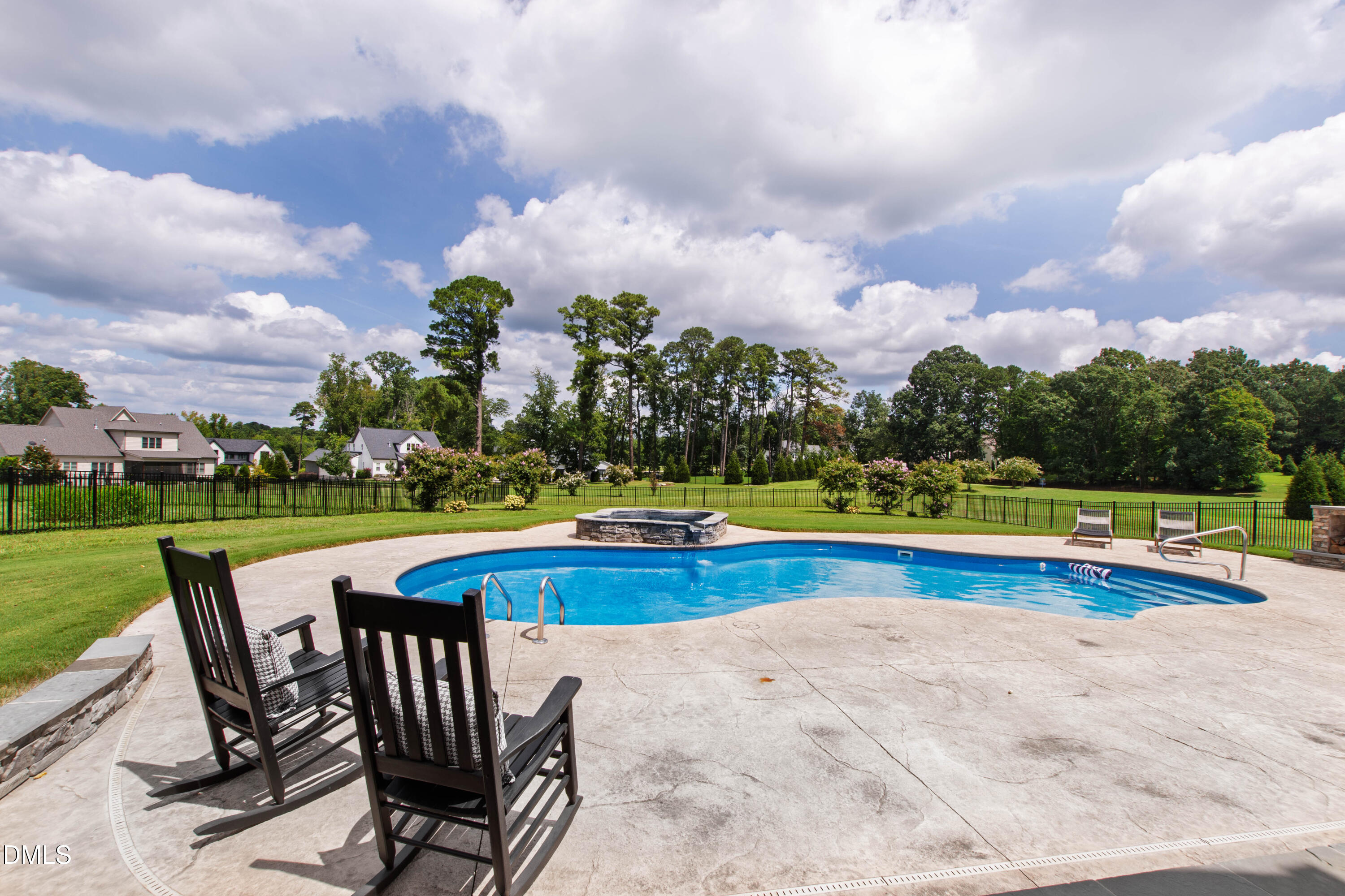 8012 Woodcross Way Property Photo 65