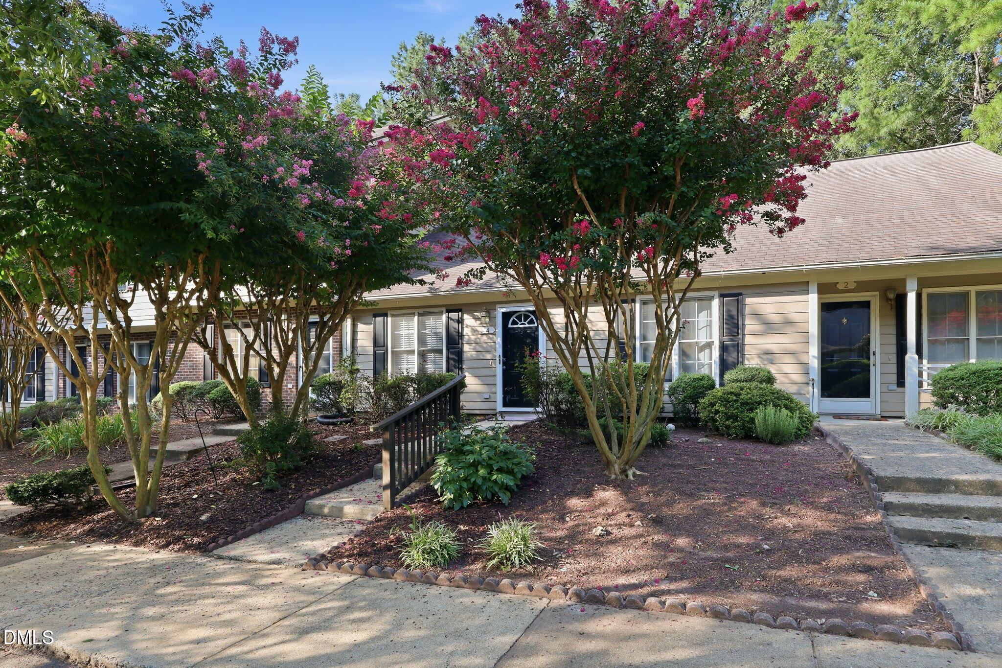 4 Crystal Oaks Court Property Photo