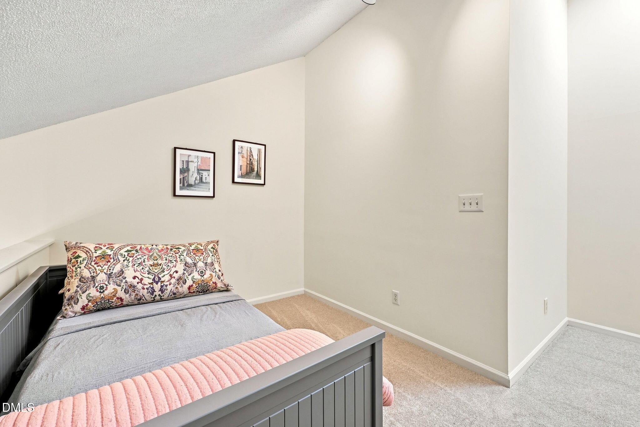 4 Crystal Oaks Court Property Photo 24