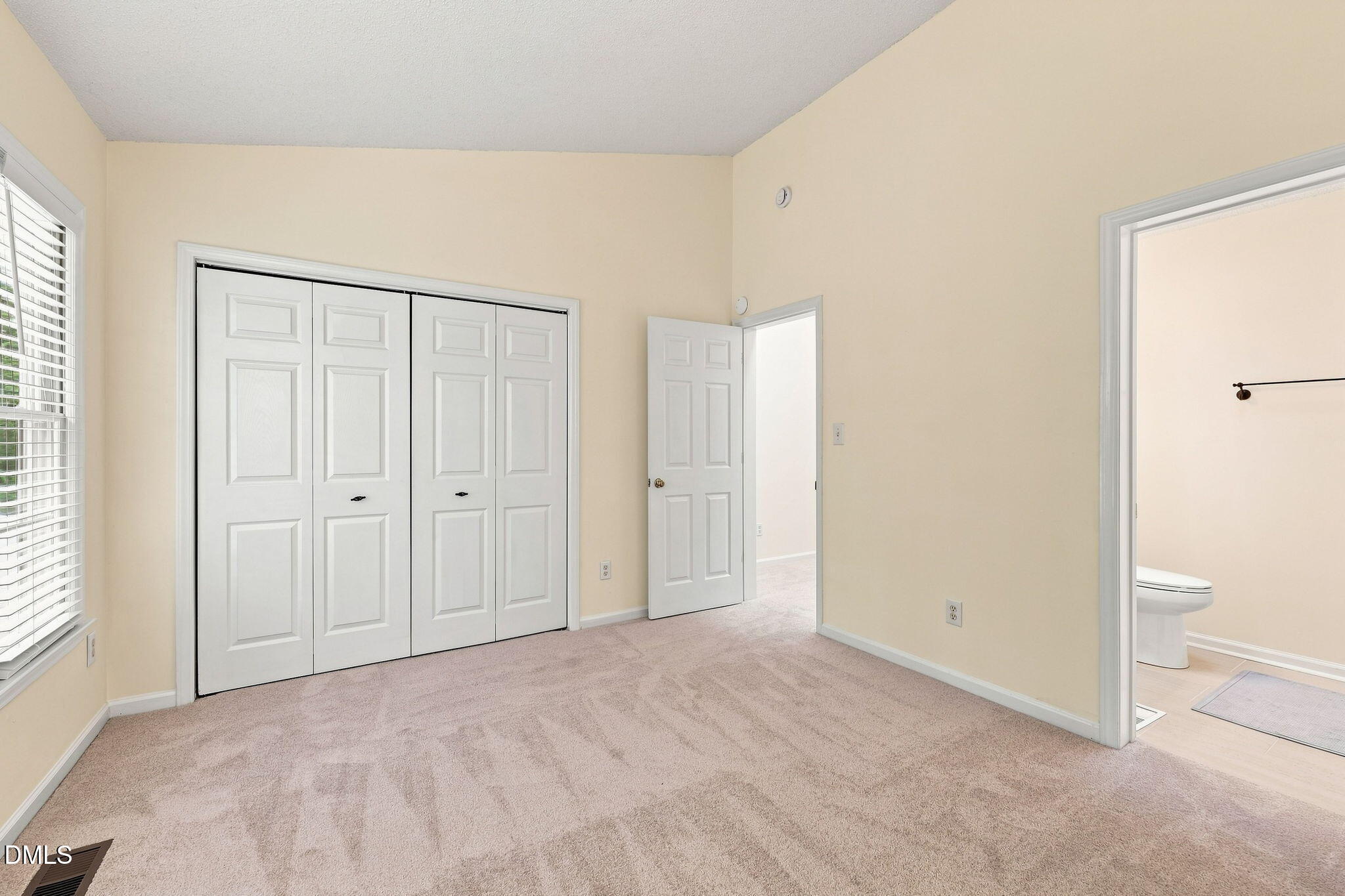 4 Crystal Oaks Court Property Photo 29